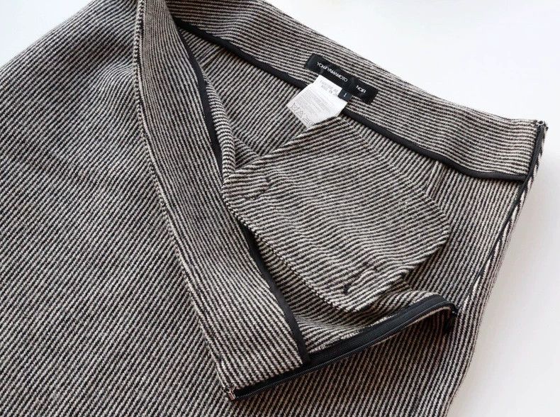 Yohji Yamamoto Yohji Yamamoto size 1 Striped woolen fishtail skirt Size 24" / US 00 / IT 34 - 6 Thumbnail