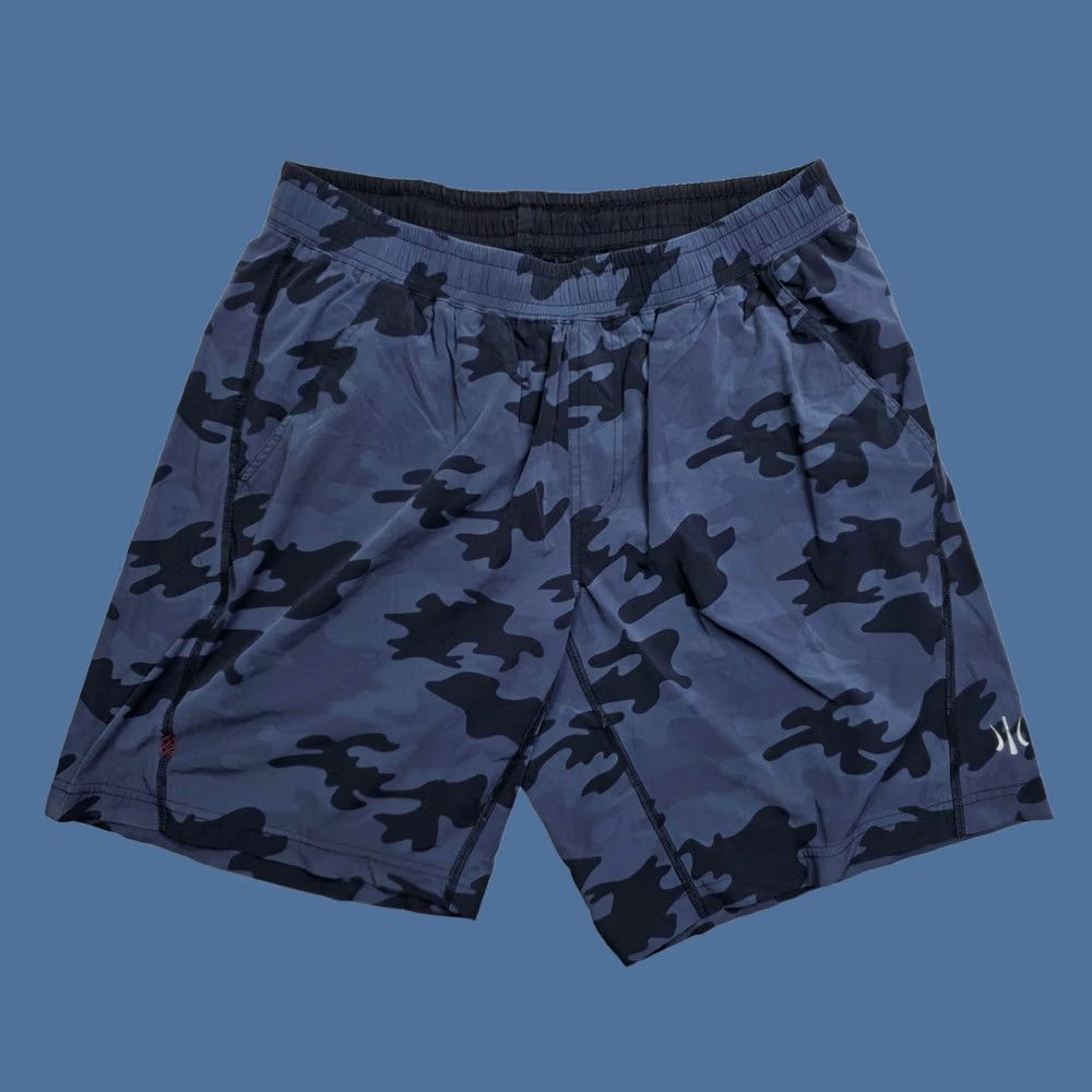 Rhone Rhone Reign Mens Navy Black Camo Athletic Training Shorts XL 7 Inseam Drawstring Pockets Moisture Wicking Athleticwear Camouflage Blue Size US 36 / EU 52 - 1 Thumbnail