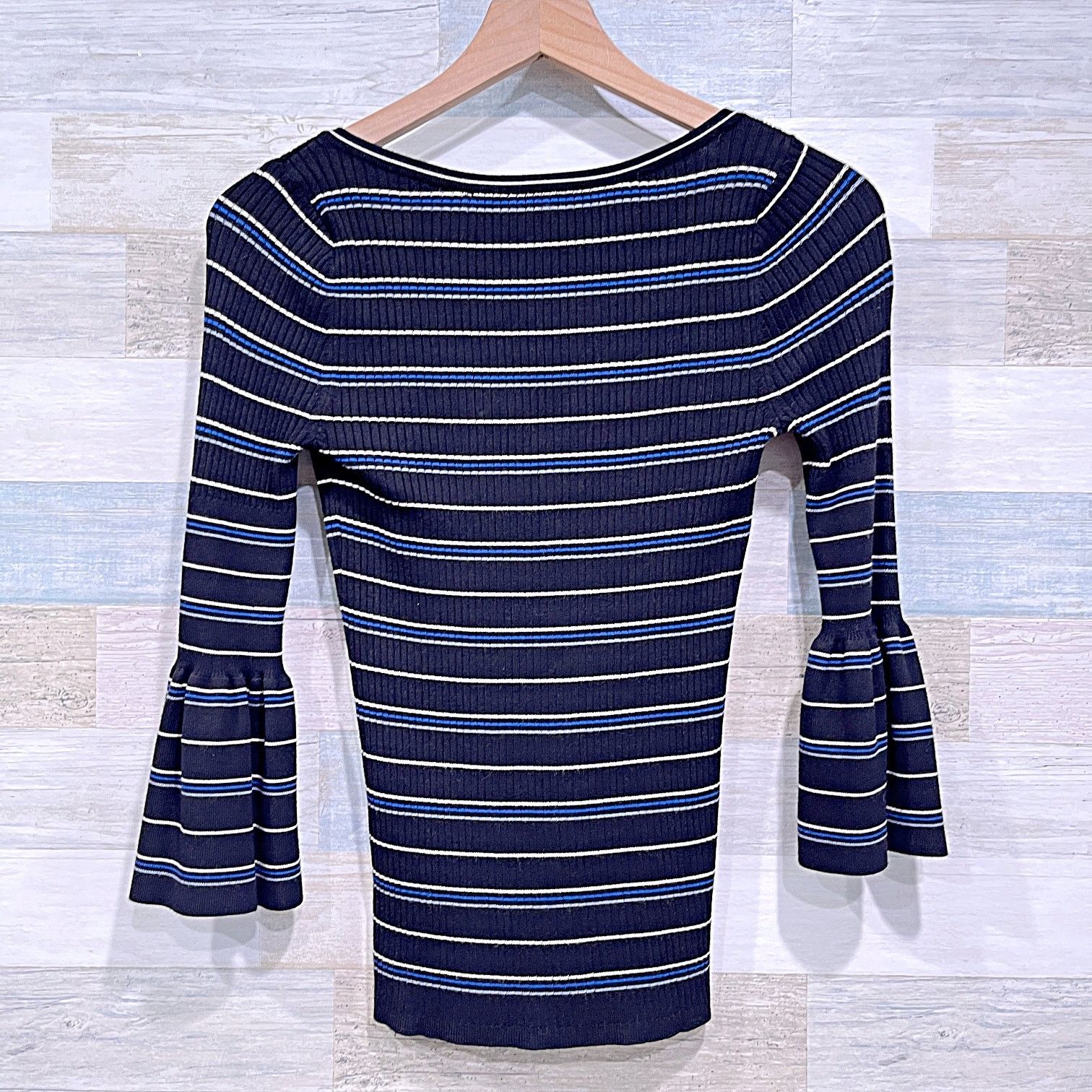 White House Black Market White House Black Market Ribbed Fitted SweaterWomens Small Size S / US 4 / IT 40 - 3 Thumbnail