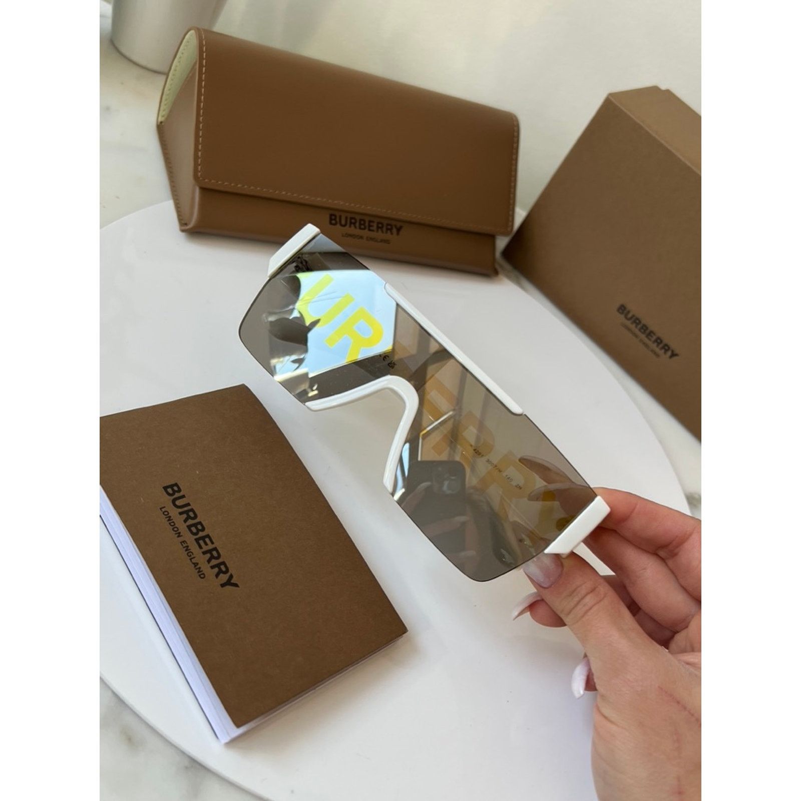 Burberry NEW Burberry BE4291 LOGO Shield Sunglasses in Mirror Lens Size ONE SIZE - 2 Thumbnail
