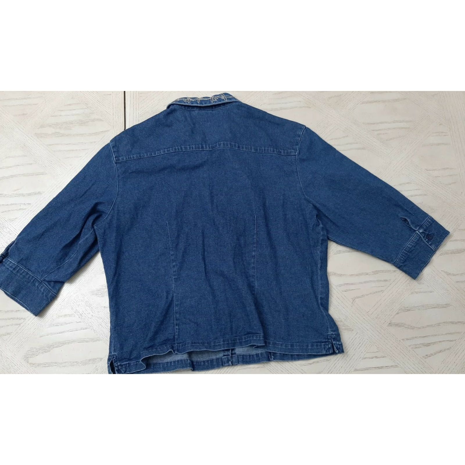 Talbots WESTBOUND Button Down Blue Denim Jacket Petite Medium PM Floral Stitch Women Jacket Size M / US 6-8 / IT 42-44 - 4 Thumbnail