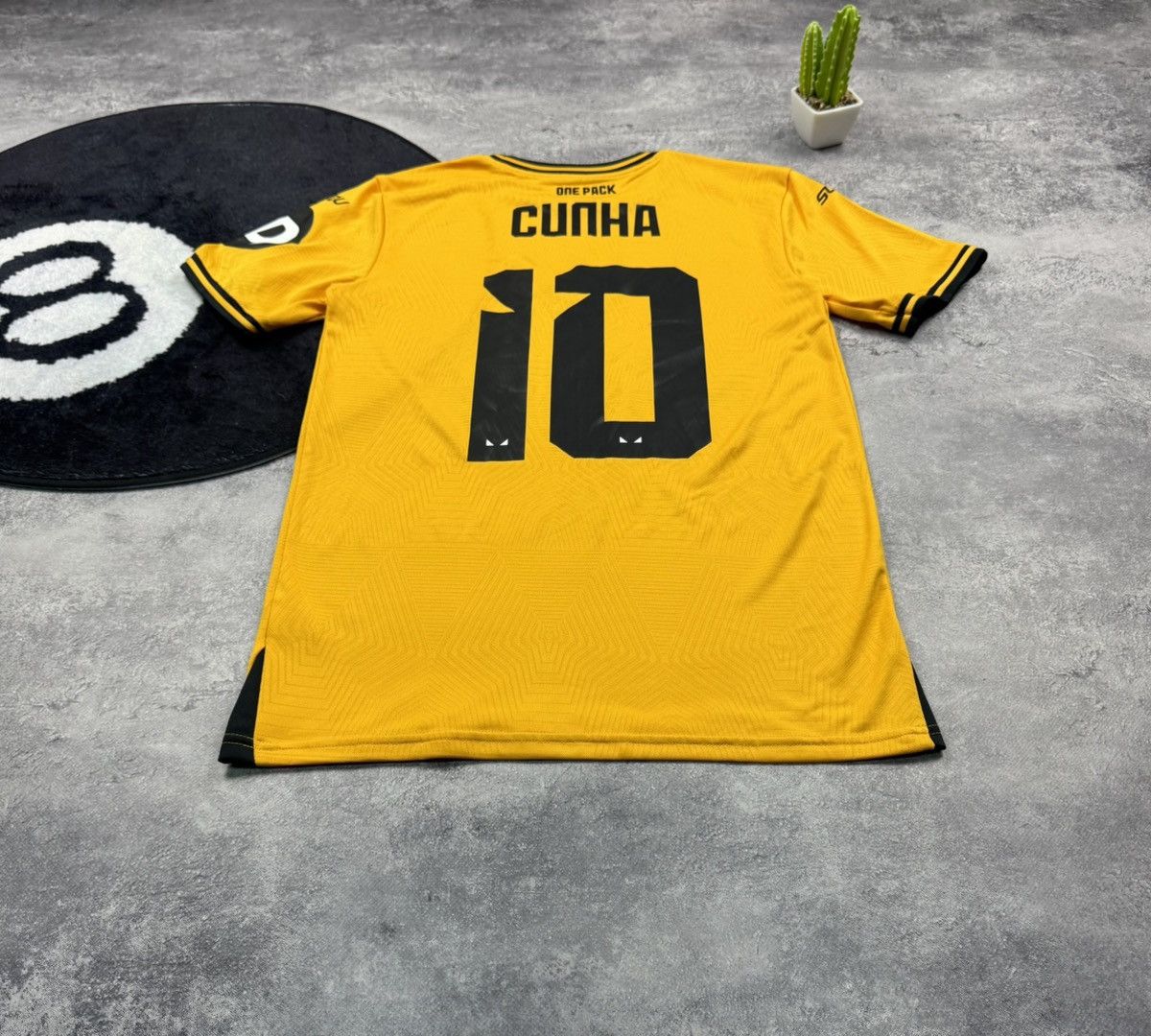 SUBU Wolverhampton Wanderers 2024/25 Home Shirt #10 CUNHA Size S Size US S / EU 44-46 / 1 - 15 Thumbnail