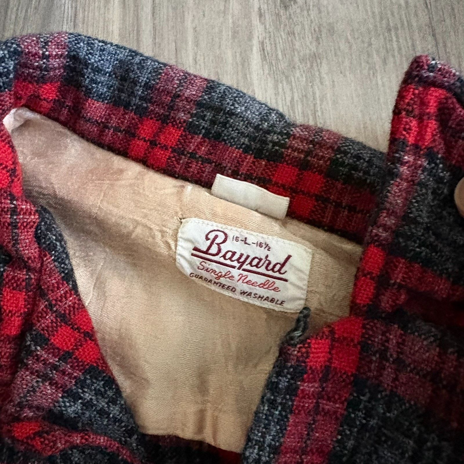 Vintage Vintage 1950s Loop Collar Flannel Wool Shirt Men's Size L Size US L / EU 52-54 / 3 - 3 Thumbnail