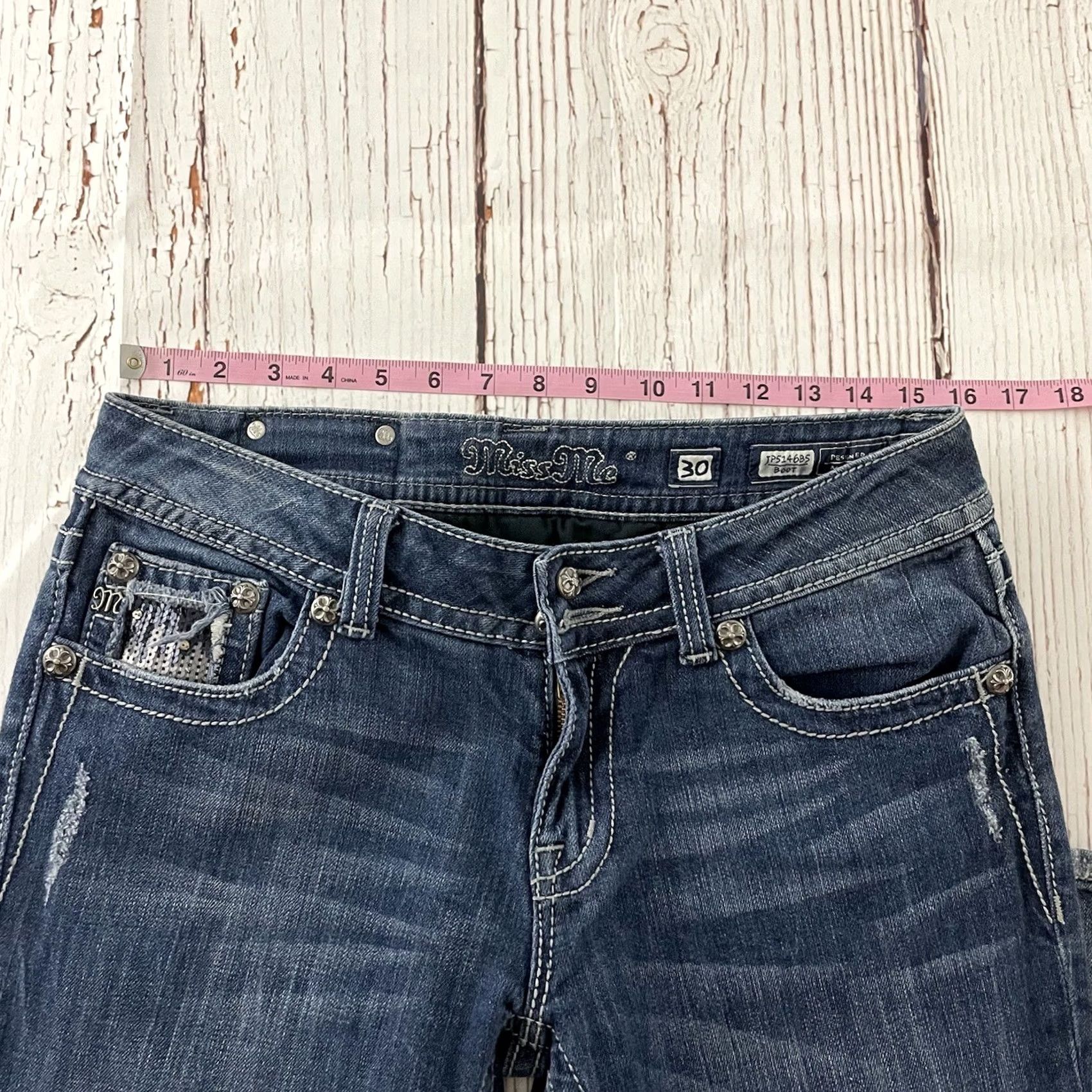 Miss Me Miss Me Jeans Bootscut Denim Blue Women 30 Medium Wash Jeans Womens Size 30 Miss Me Blue Denim Jeans Women's 30 Size 30" / US 8 / IT 44 - 5 Thumbnail