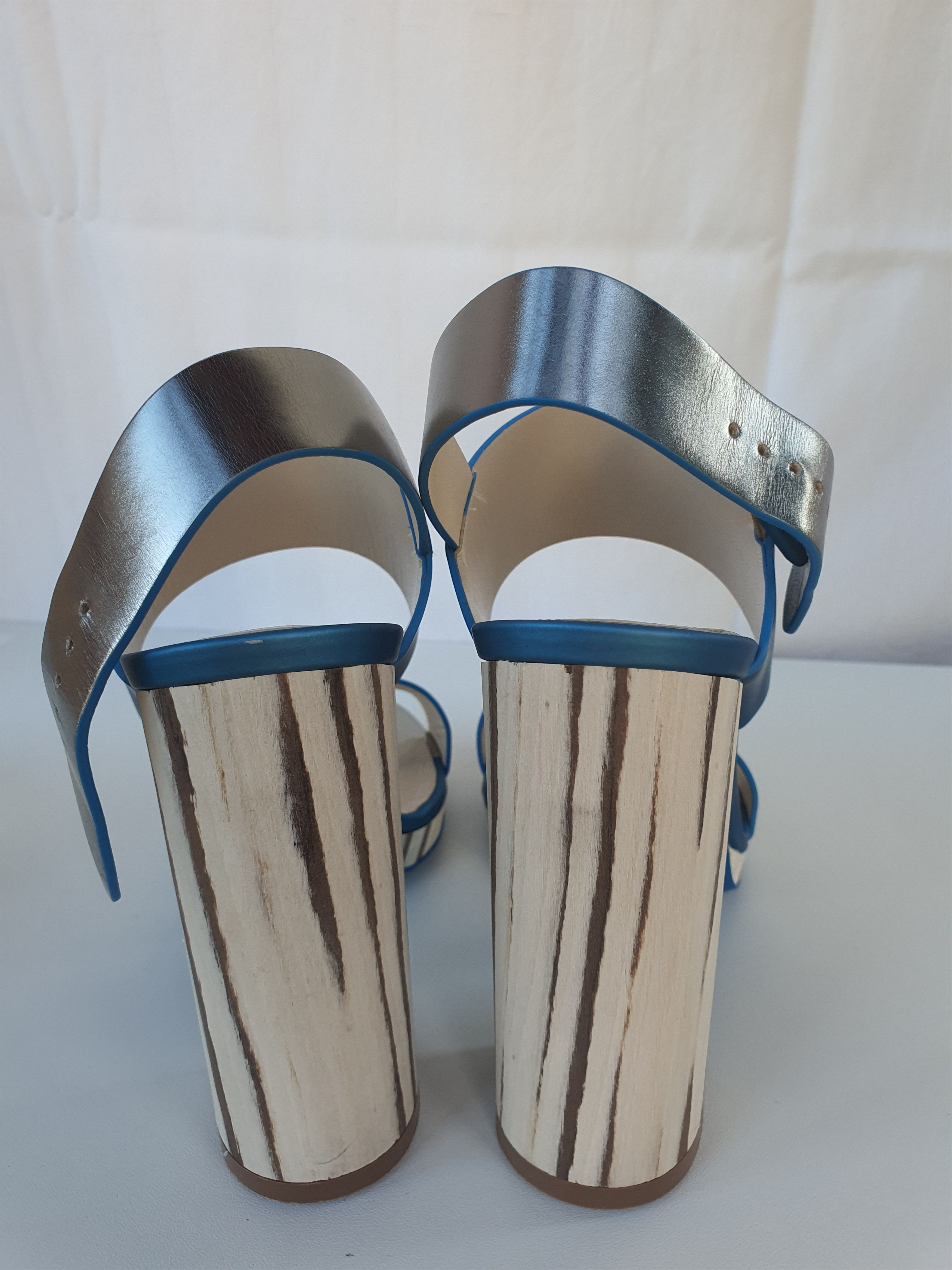 Other Luxurious women's sandals from the Italian brand Loriblu Size US 10 / IT 40 - 3 Thumbnail