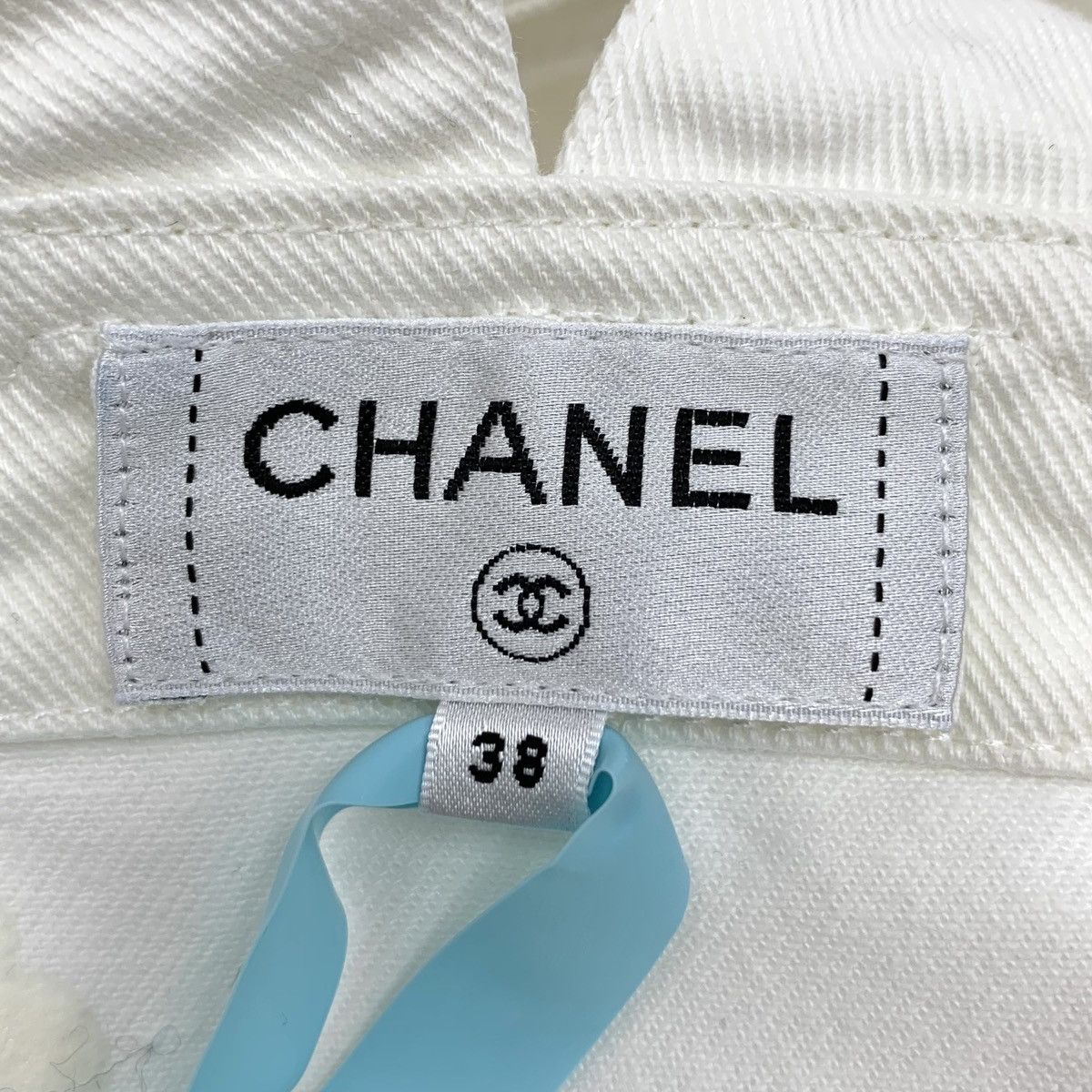 Chanel Chanel Logo Camellia Embossed Cotton Denim Tank Top K26WX Size S / US 4 / IT 40 - 6 Thumbnail