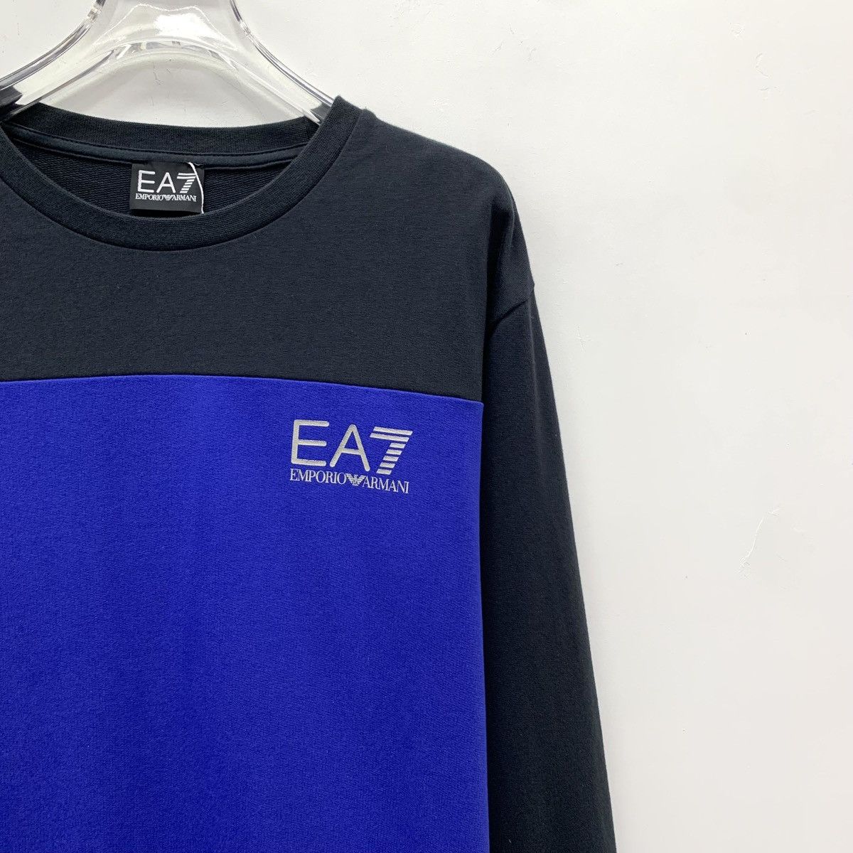 Armani Armani Color-block Logo Printed Long Sleeve Sweatshirt K26WX Size US XL / EU 56 / 4 - 3 Thumbnail