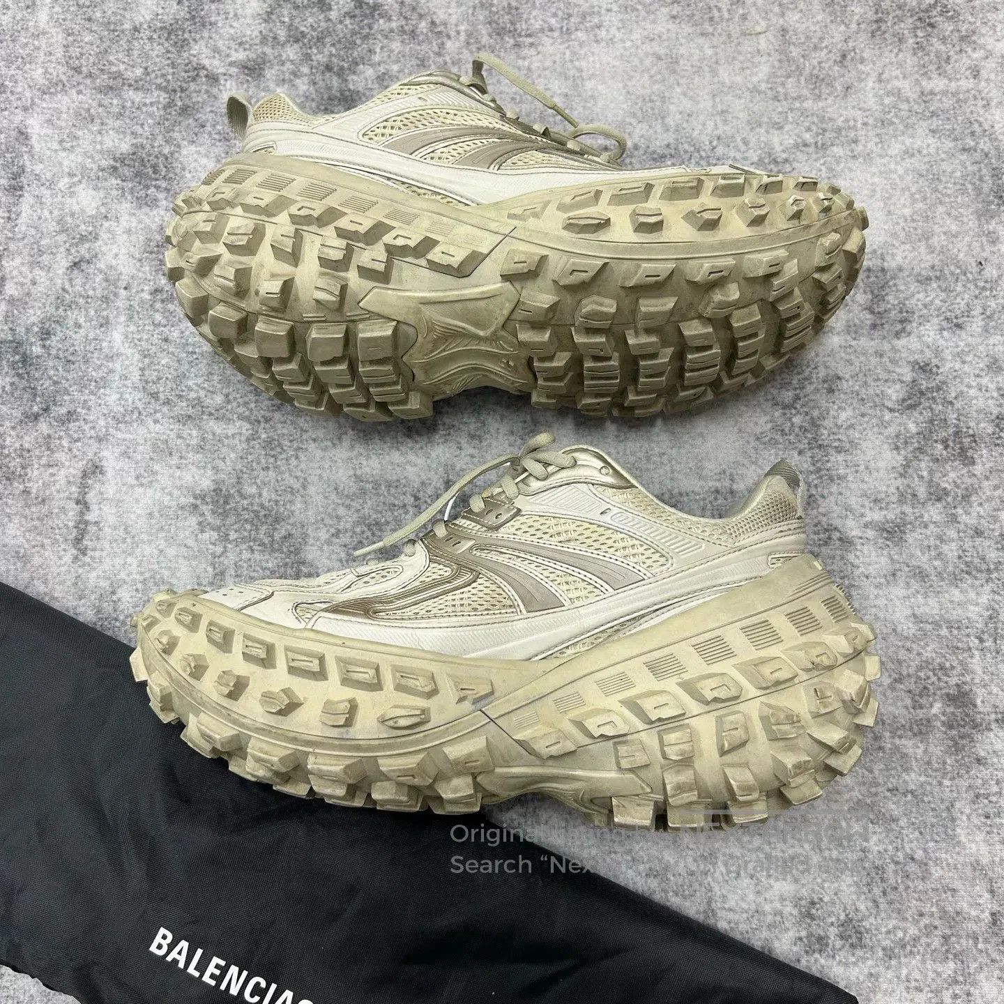 Balenciaga Balenciaga Defender Khaki Tire Sneakers. Size US 10 / EU 43 - 4 Thumbnail