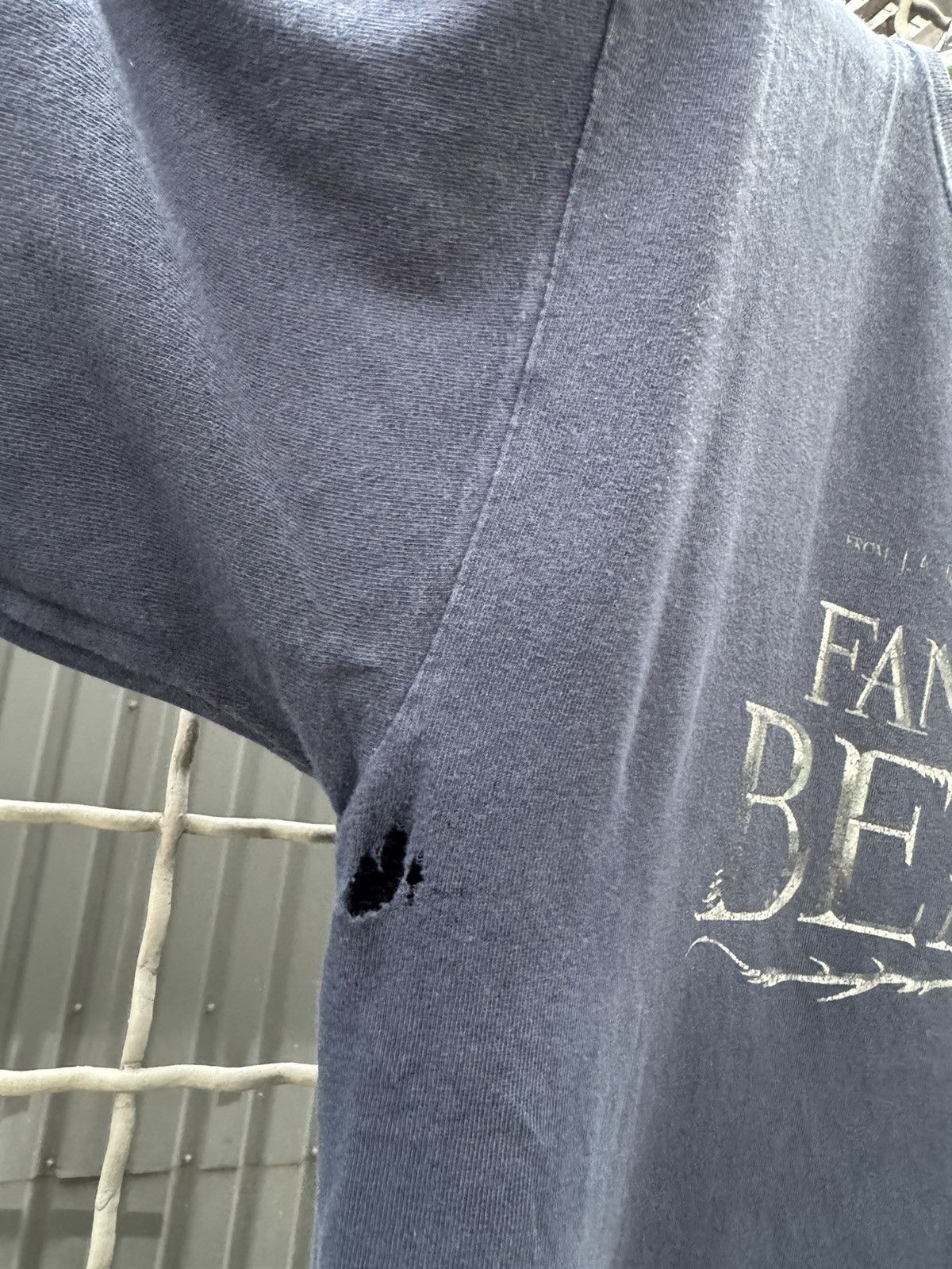 Warner Bros Fantastic Beasts 2017 Movie T Shirt Size US L / EU 52-54 / 3 - 5 Thumbnail