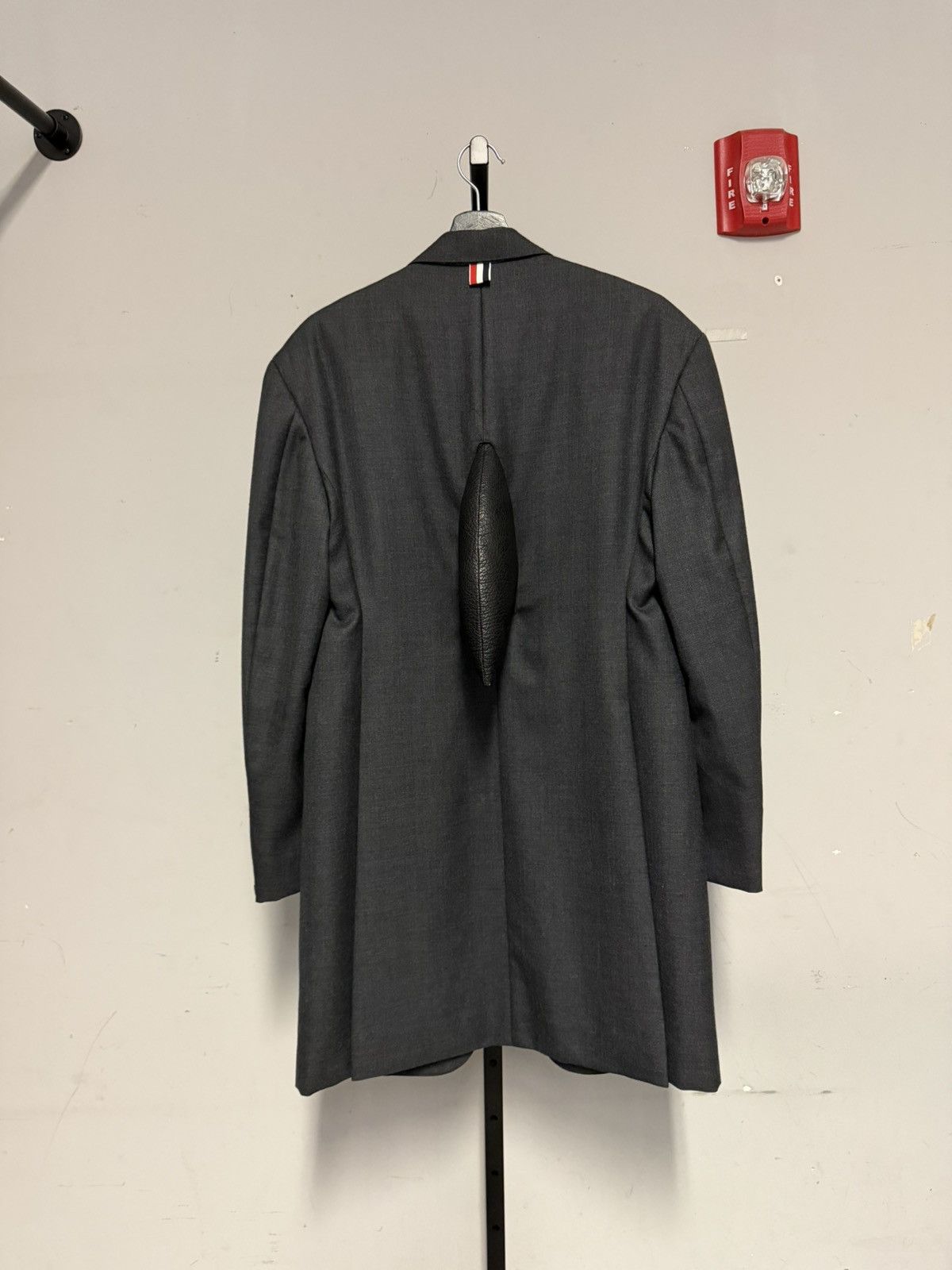 Thom Browne Shark Fin Coat Size US S / EU 44-46 / 1 - 2 Thumbnail