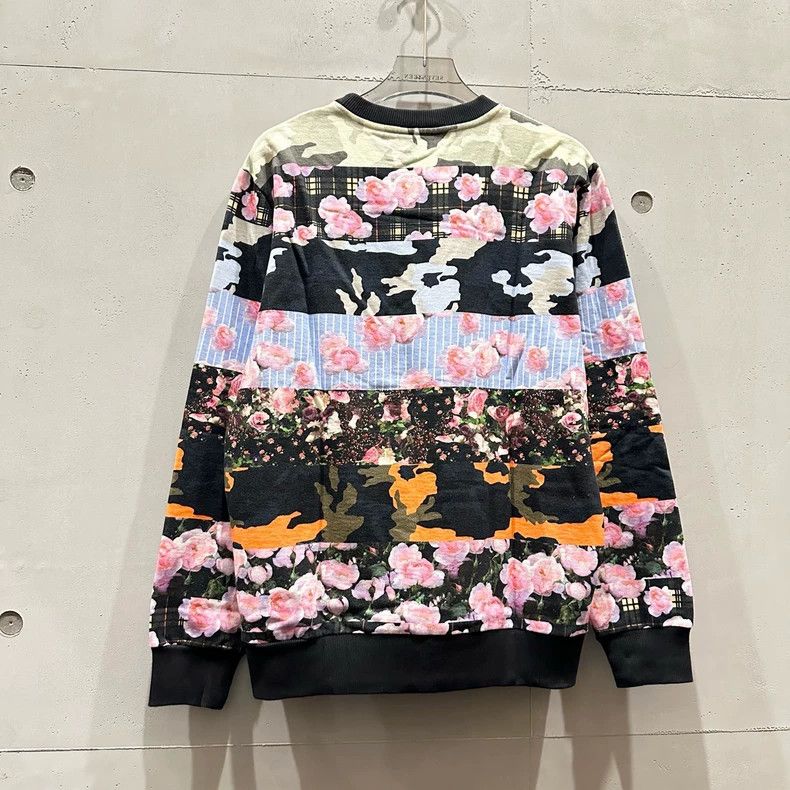Other Givenchy Floral patchwork hoodie, size M Size US M / EU 48-50 / 2 - 5 Thumbnail