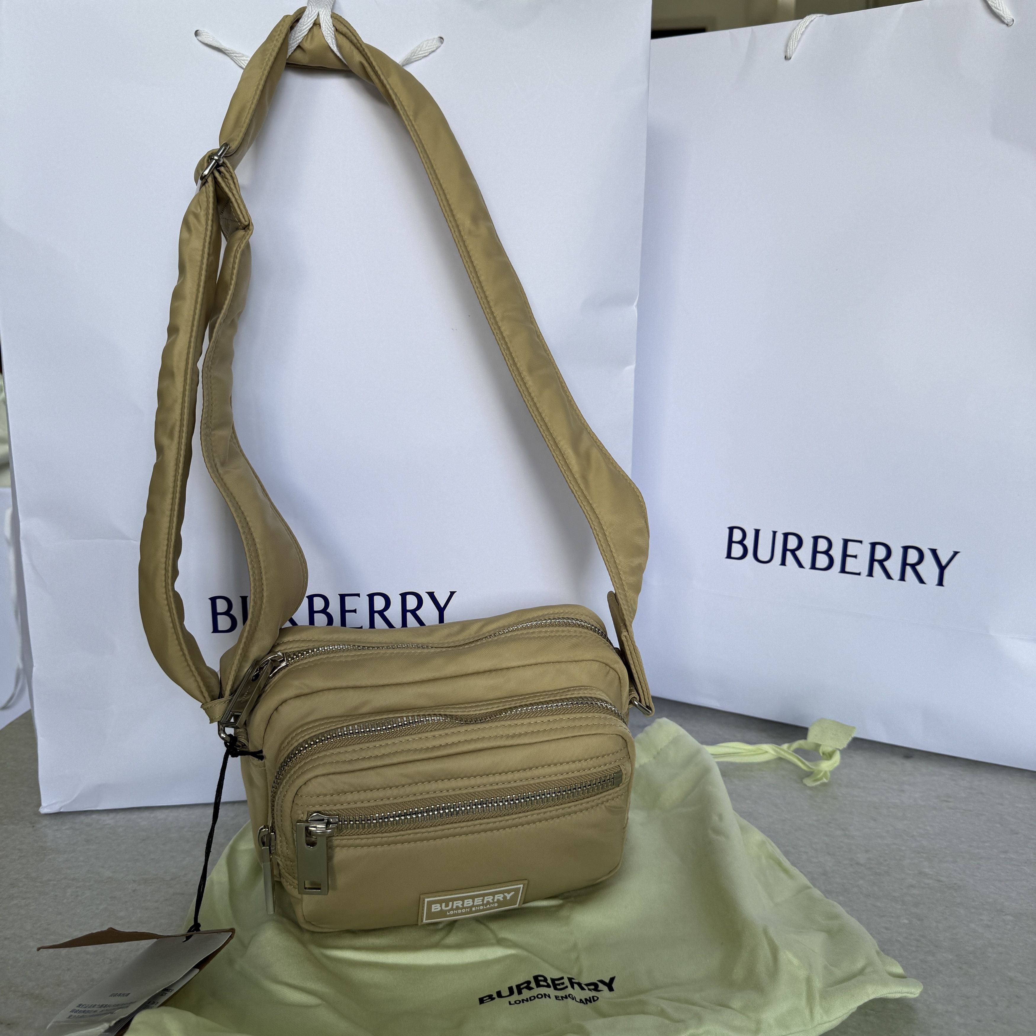 Burberry Burberry Warner Nylon Crossbody Bag 81044931 Camera Bag New Size ONE SIZE - 3 Thumbnail