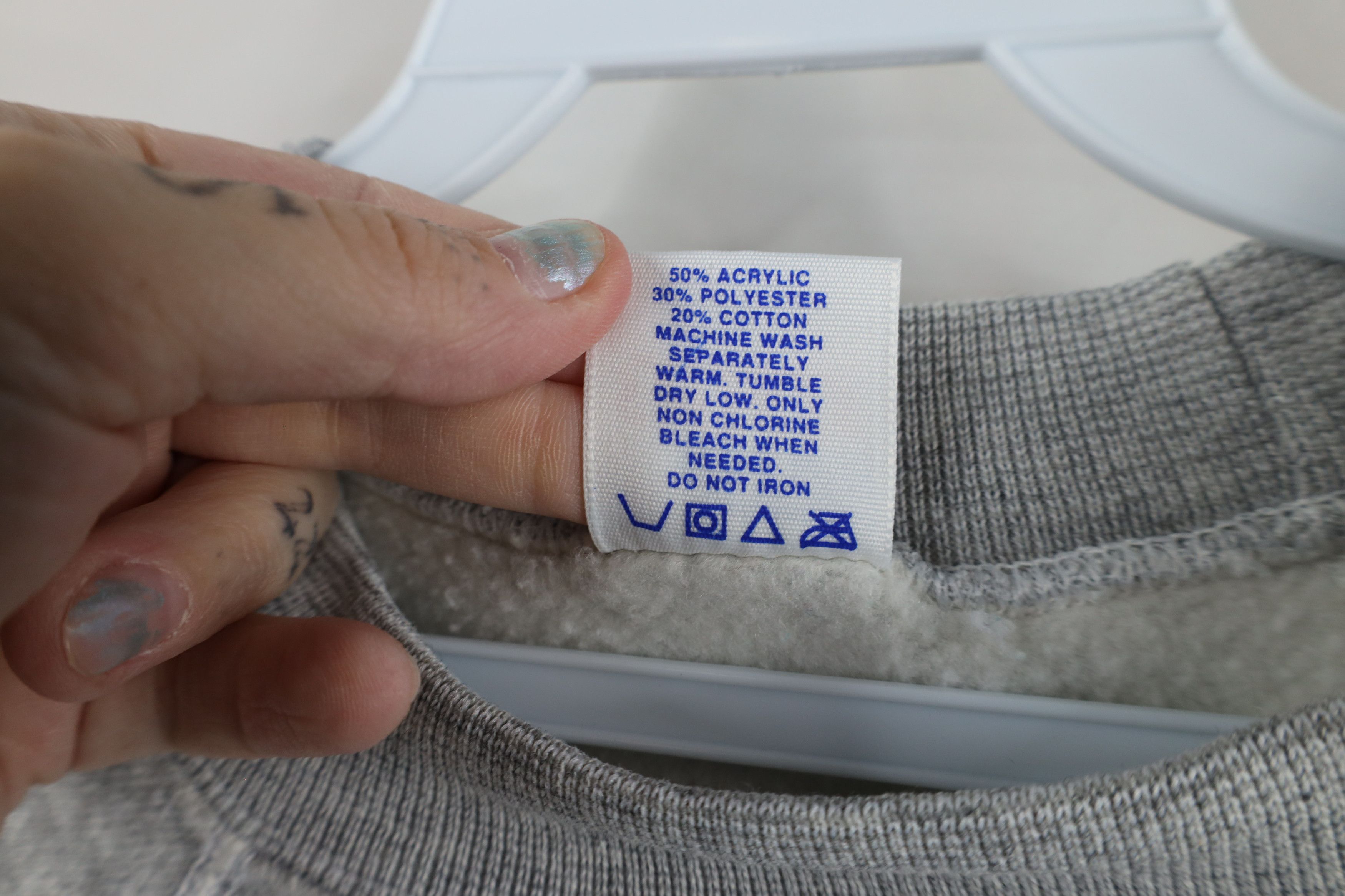 Vintage Vintage 80s Les Miserables Play Crewneck Sweatshirt Gray USA Size US L / EU 52-54 / 3 - 7 Thumbnail