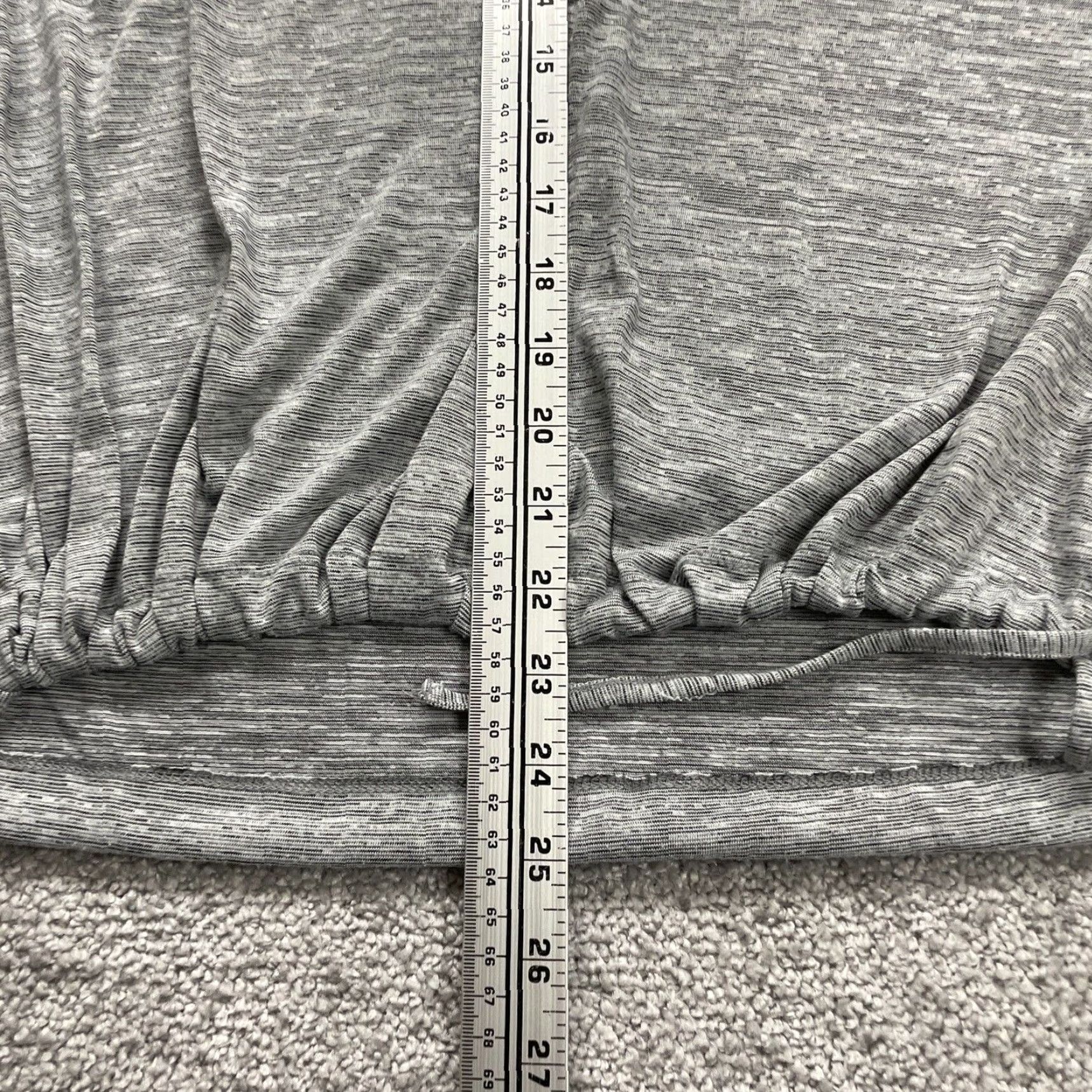 Vintage Columbia Shirt Women XL Gray Round Neck Roll Tab Sleeve Stretch Casual Outdoor Size XL / US 12-14 / IT 48-50 - 7 Thumbnail