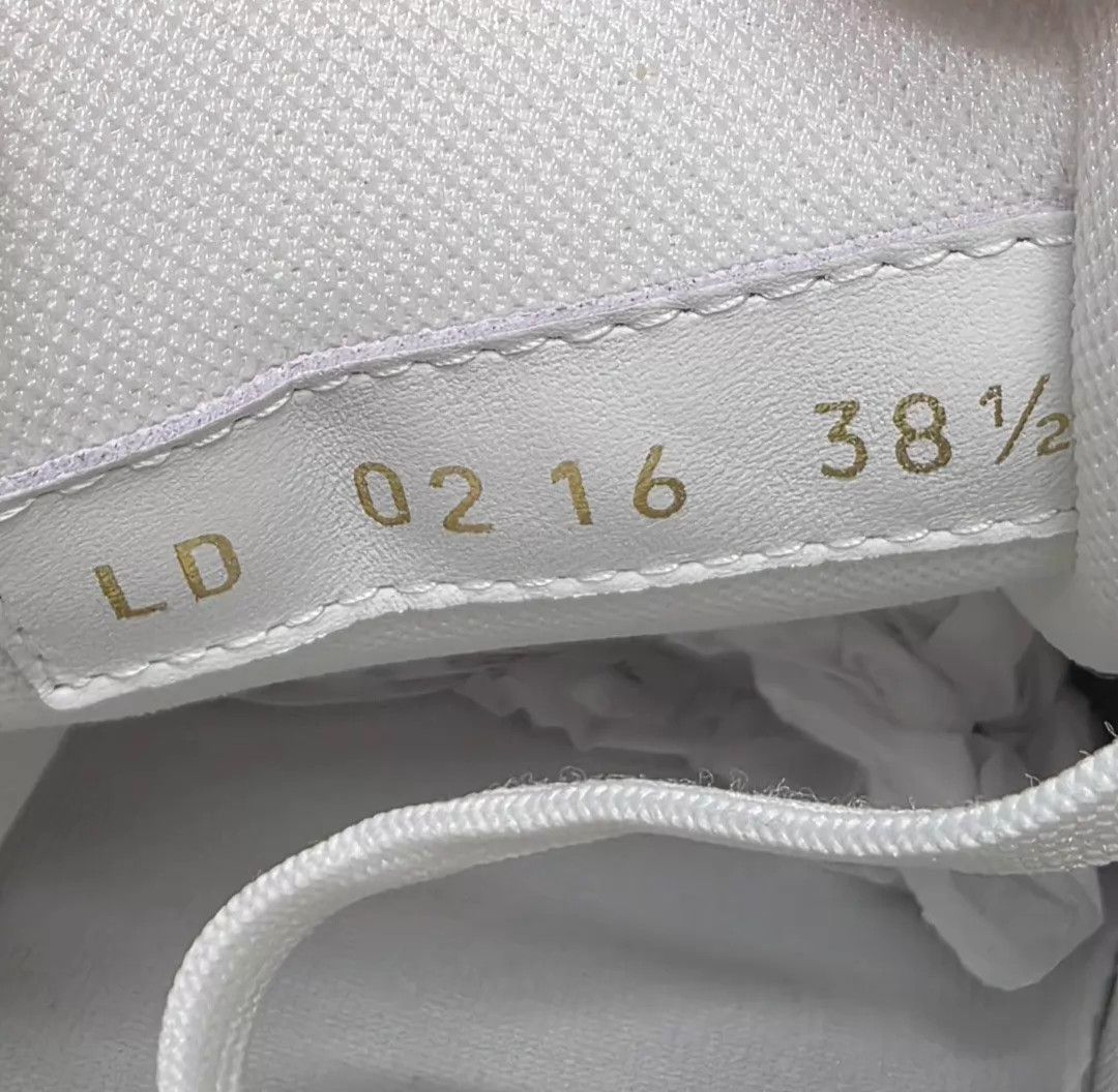 Louis Vuitton LV Trainer Beige Denim UK4.5/38.5 New with Box Size US 8 / IT 38 - 9 Thumbnail