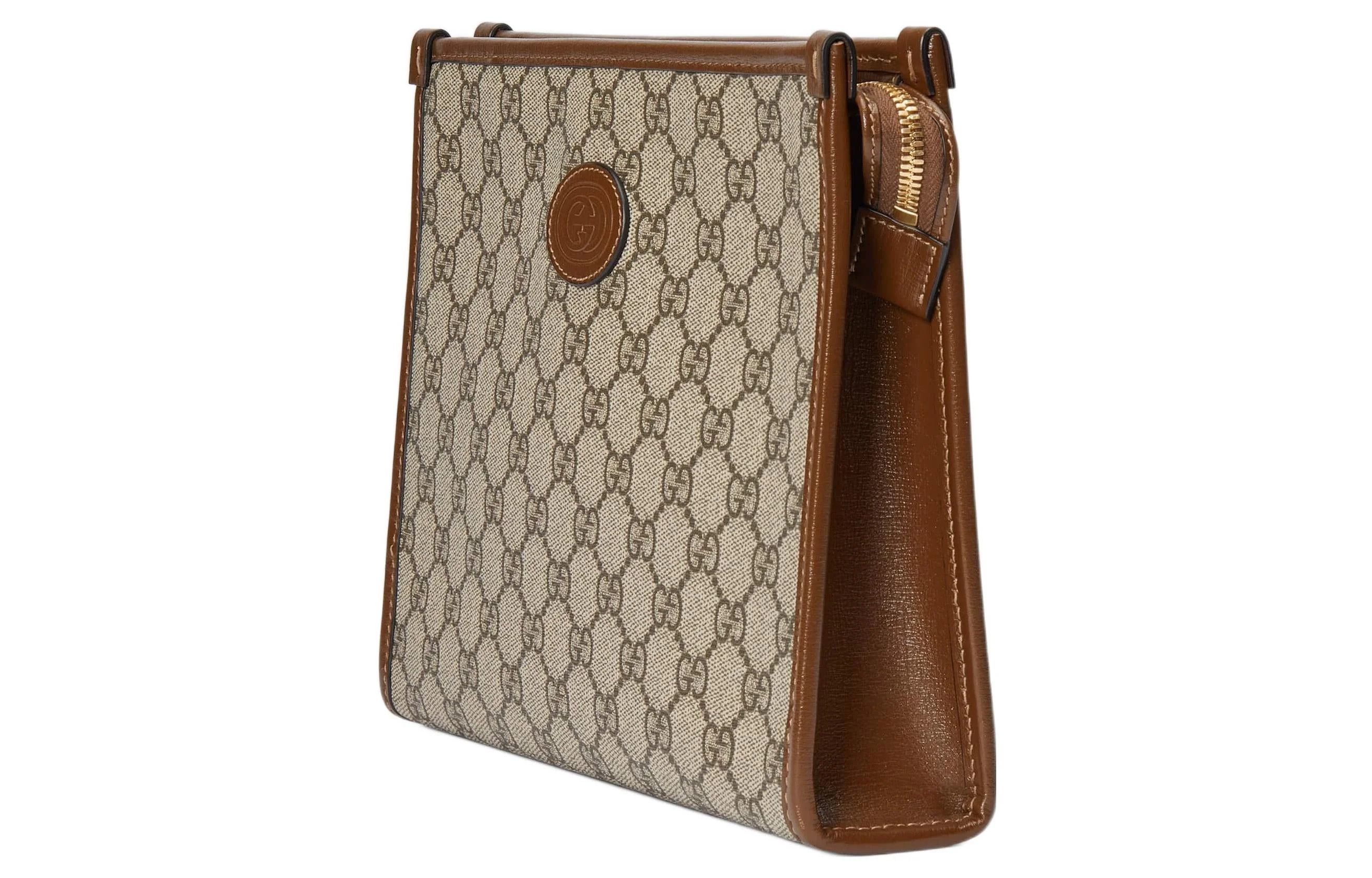 Gucci oc11z1225 Size: OS / Beauty Case With Interlocking G Size ONE SIZE - 2 Thumbnail
