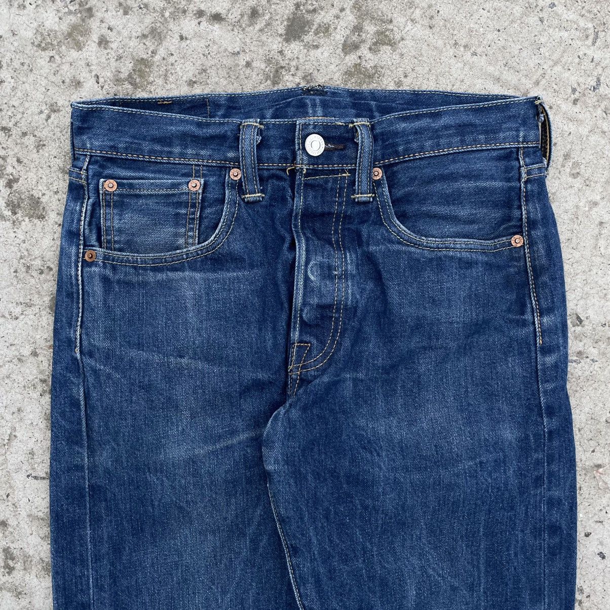 Levi's Vintage Clothing Vintage Levi’s 501 Jeans Slim Fit W29xL32 00s USA Size US 29 - 6 Thumbnail