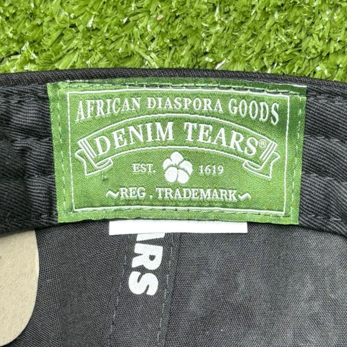 DENIM TEARS Denim Tears Black Cotton Wreath Hat Size ONE SIZE - 3 Thumbnail