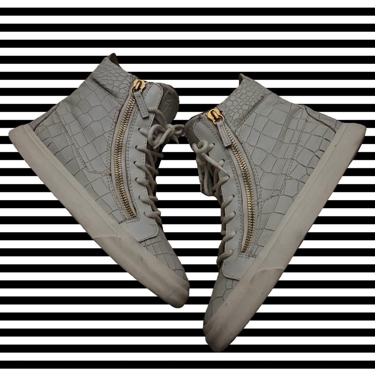 Giuseppe Zanotti giuseppe zanotti high top crocodile leather sneakers Size US 8 / EU 41 - 2 Thumbnail