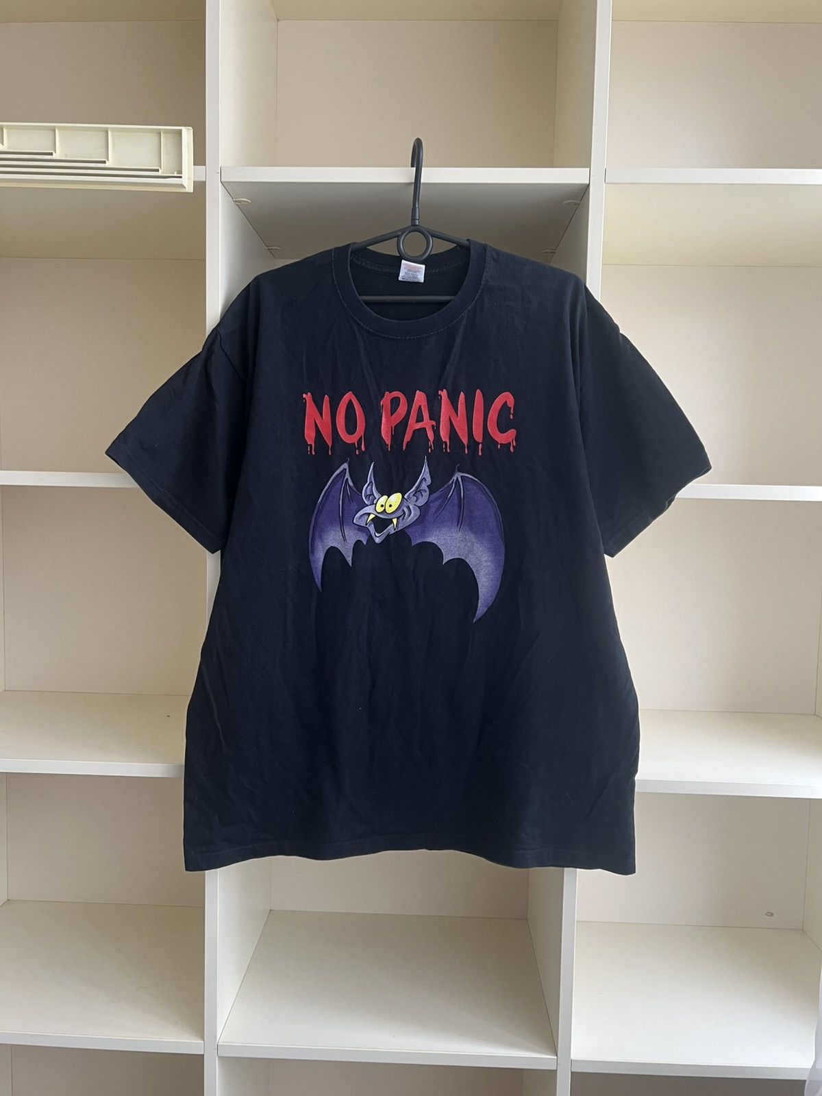 Vintage Vintage No Panic Be Relaxed Bat T-Shirt Black Funny Graphic Size US XL / EU 56 / 4 - 1 Thumbnail