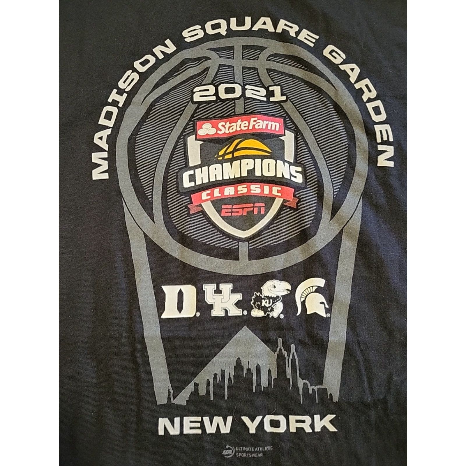 Gildan VINTAGE? No — 2021 Champions Basketball Classic Duke UK KU USC T-Shirt Black Cotton Gildan Men L Crew Neck Short Sleeve Graphic Print Size US L / EU 52-54 / 3 - 2 Thumbnail