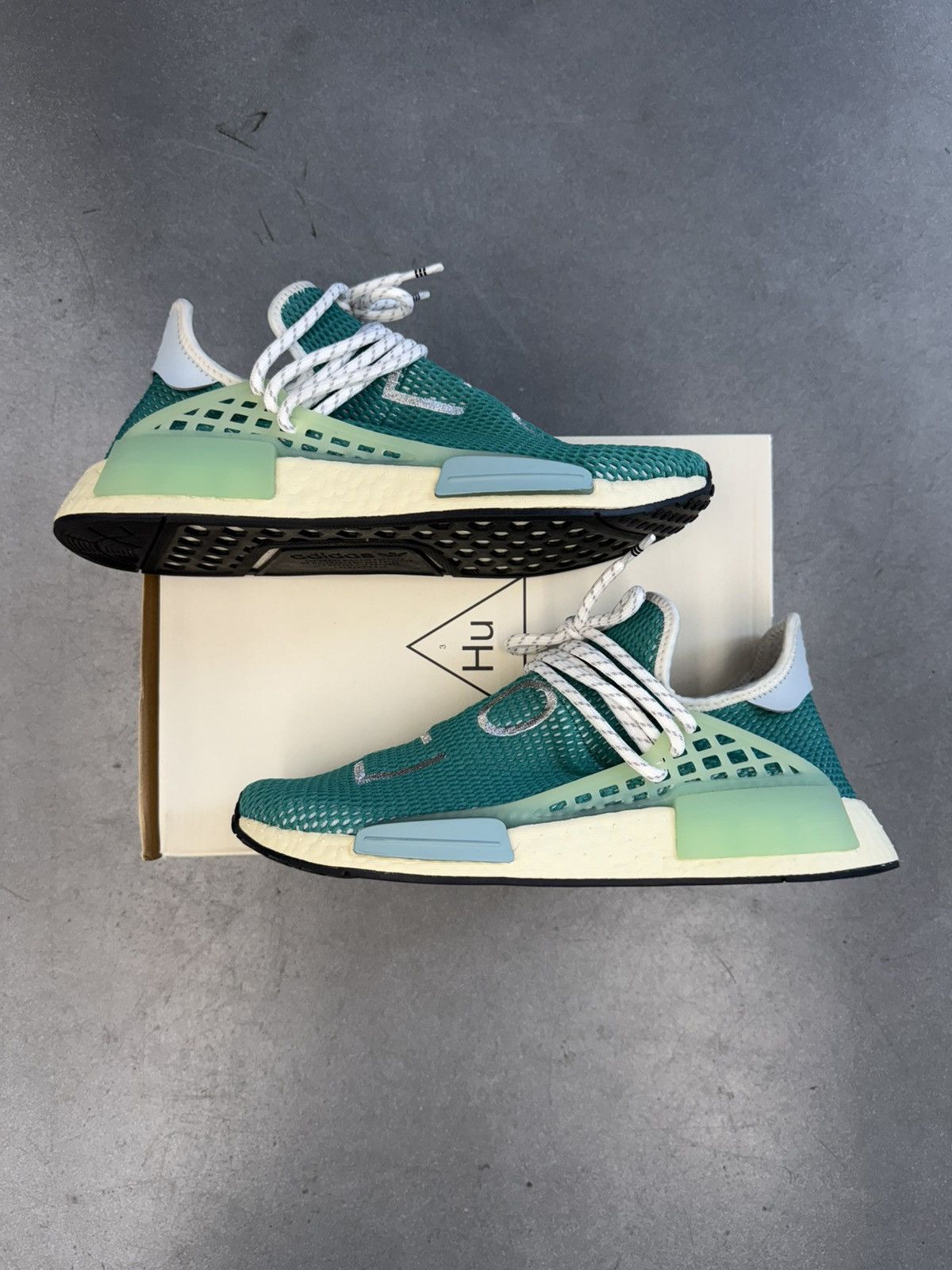 Adidas × Pharrell 2020 Adidas NMD Hu Pharrell Dash Green Size US 8.5 / EU 41-42 - 1 Thumbnail