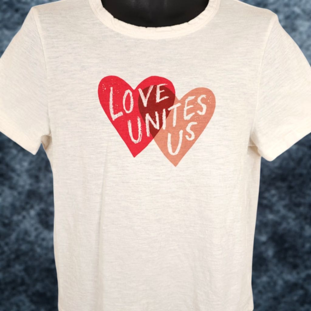 Vintage Love Unites Us T Shirt Womens Size Medium Cream Hearts Shirt Womens Medium Ivory Cotton Universal Thread Size M / US 6-8 / IT 42-44 - 1 Thumbnail