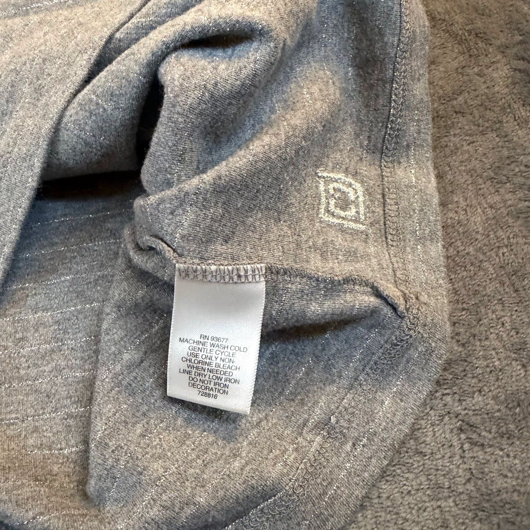 Liz Claiborne Liz Claiborne Shirt Women M Gray Striped Turtleneck Long Sleeve Glitter Knit Pullover Casual Basic All Seasons Size M / US 6-8 / IT 42-44 - 5 Thumbnail