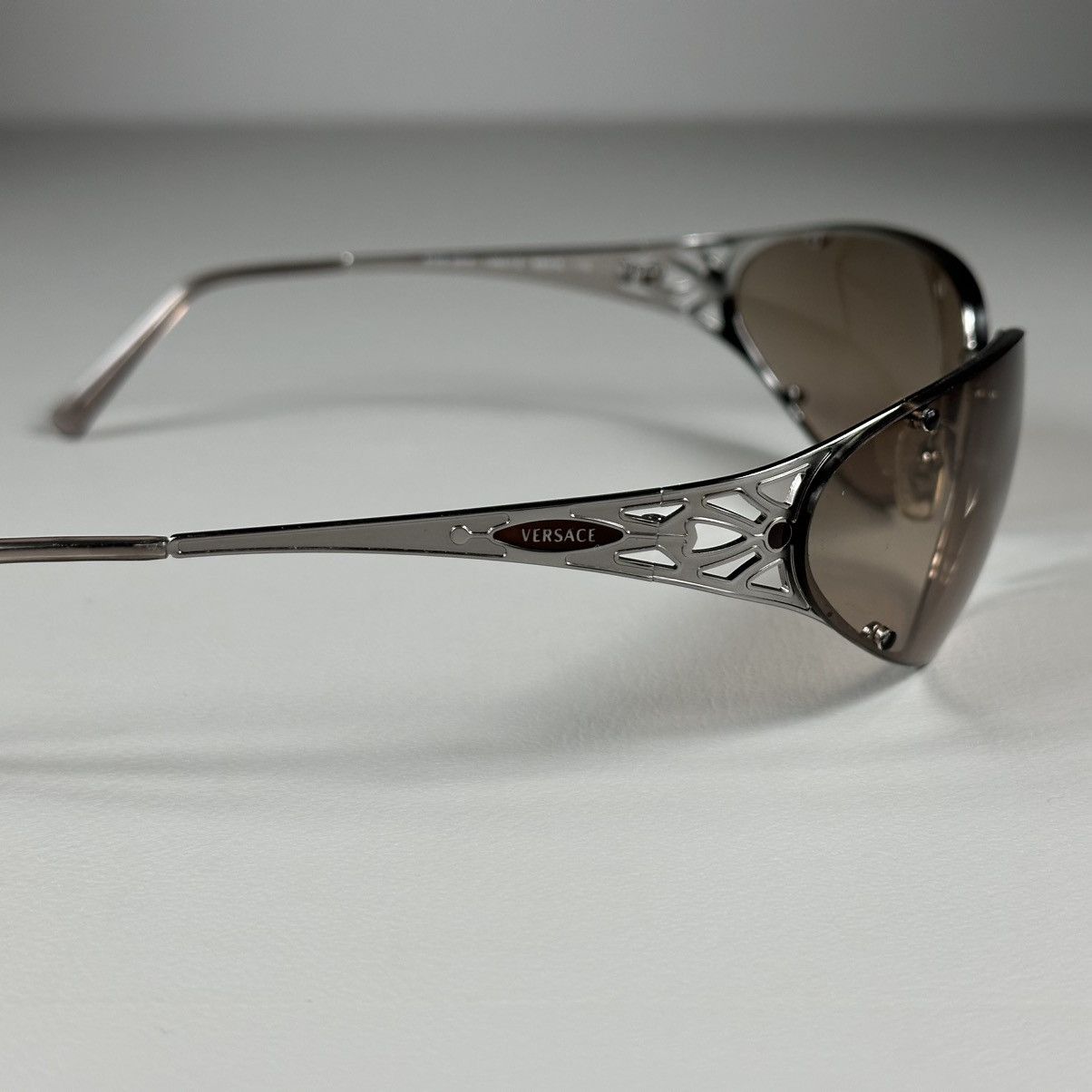 Versace Vintage Rare Versace MOD 2015 1003/13 Wrap Around Sunglasses Size ONE SIZE - 3 Thumbnail