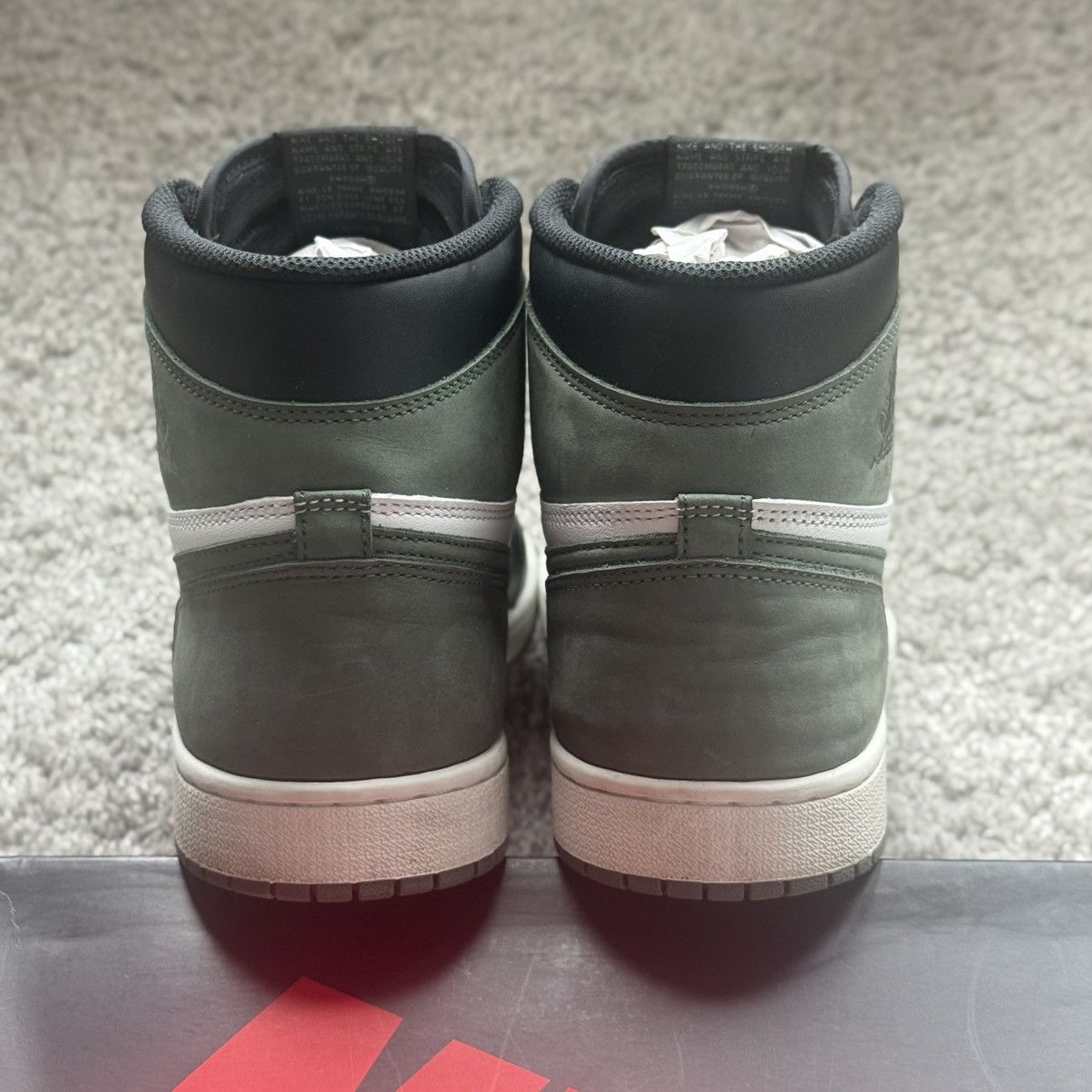 Nike Nike Air Jordan 1 Retro High OG ‘Clay Green’ | 555088 135 Size US 10.5 / EU 43-44 - 5 Thumbnail