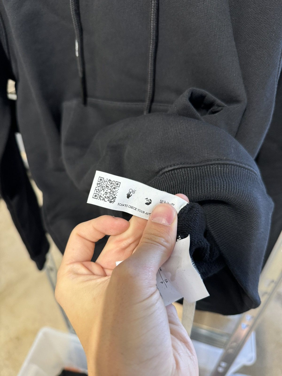 Off-White Off-White Degrade Arrow Hoodie NEW 750$ Size US XS / EU 42 / 0 - 6 Thumbnail