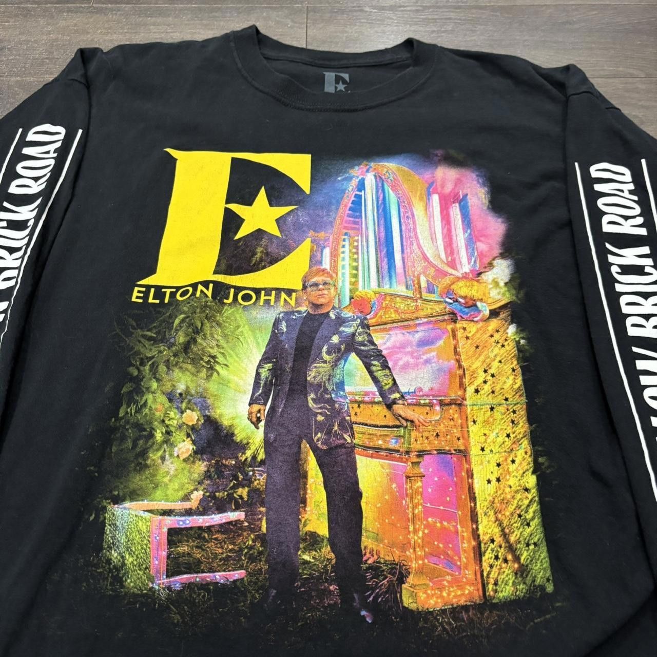Designer Elton john farewell yellow brick road long sleeve t shirt XL Size US XL / EU 56 / 4 - 2 Thumbnail