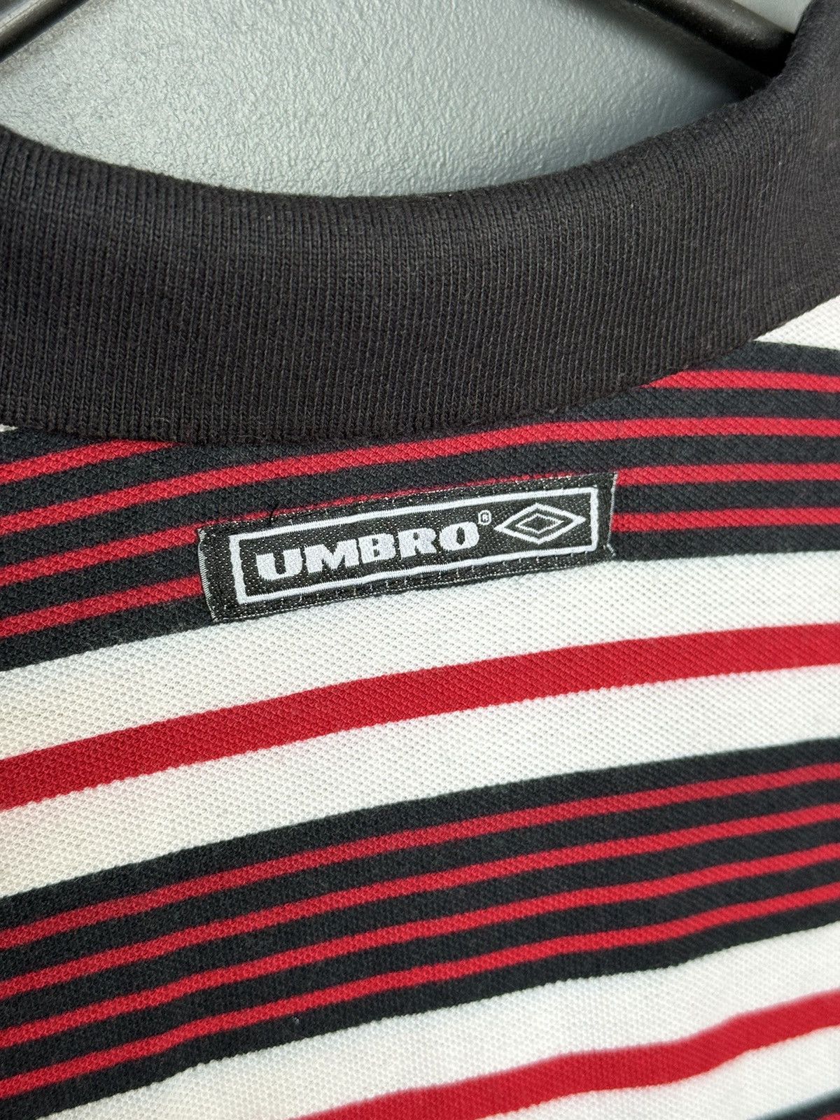 Umbro Vintage Manchester United Training Football Jersey T-Shirt Size US L / EU 52-54 / 3 - 4 Thumbnail