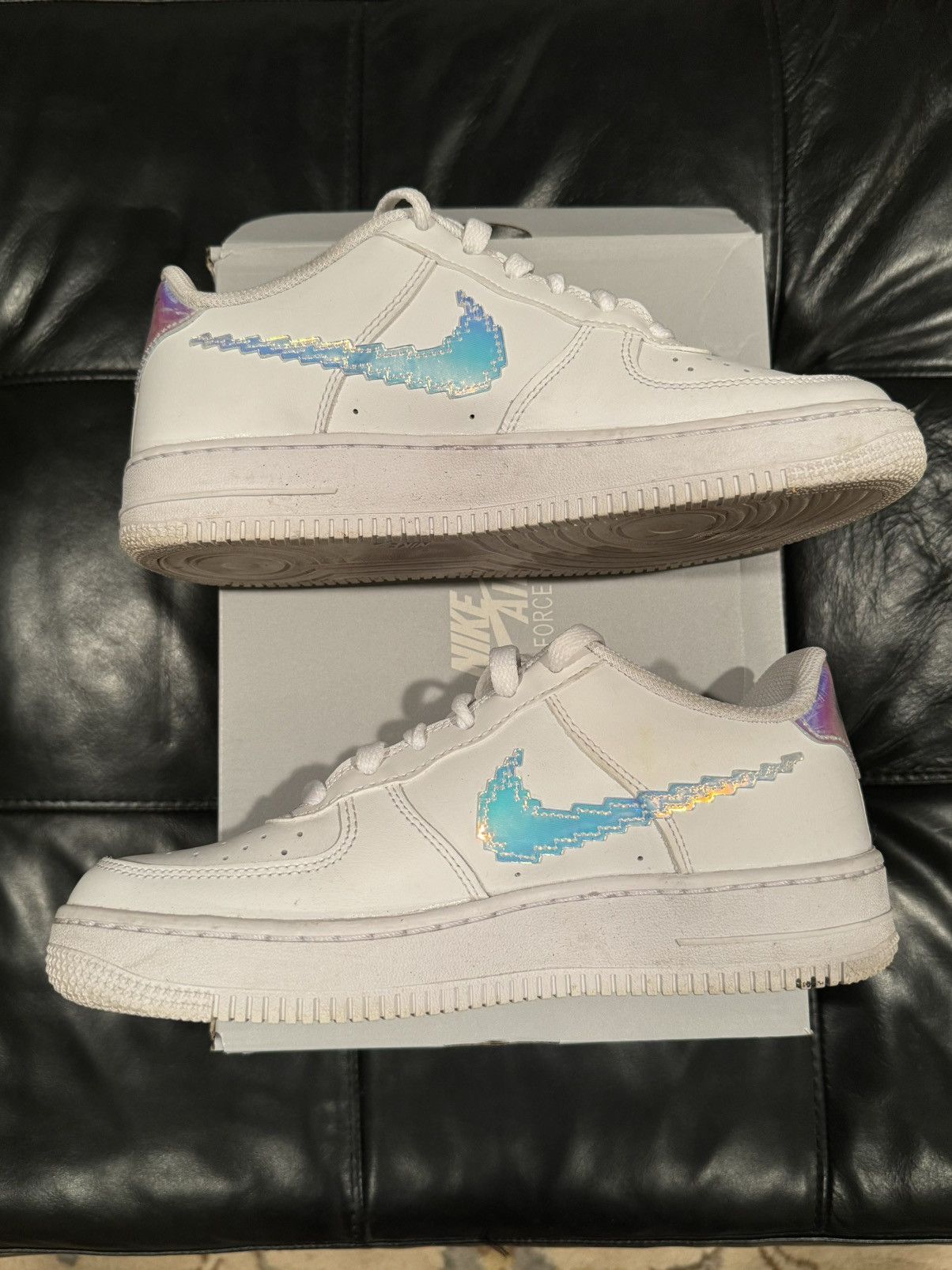 Nike NIKE AIR FORCE 1 LV8 ‘DIGITAL SWOOSH’ GS SIZE 5.5Y Size US 5.5 / EU 38 - 2 Thumbnail