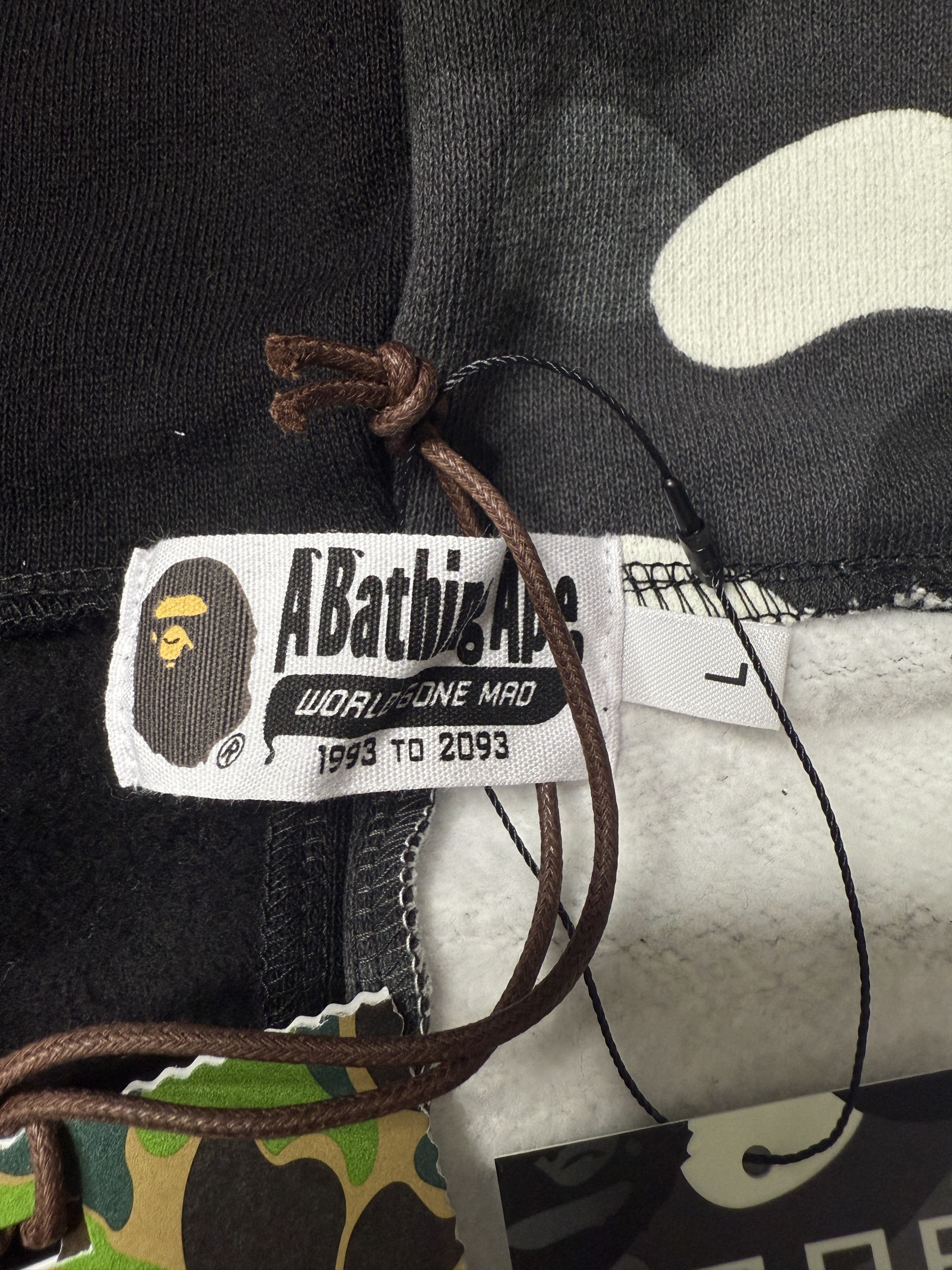 Bape BAPE CITY CAMO TIGER SHARK FULL ZIP HOODIE AW25 Size US L / EU 52-54 / 3 - 17 Thumbnail