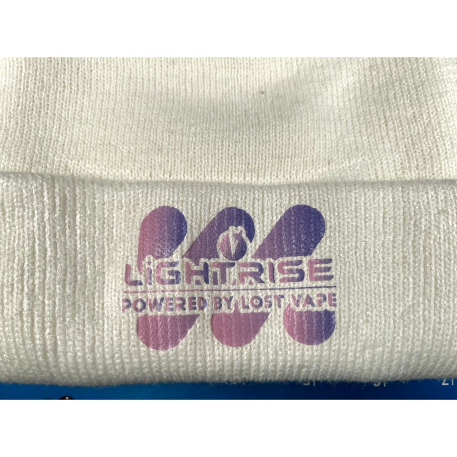Vintage Light Rise Lost Beanie Toque Adult One Size White Knit 100% Acrylic Cuff Ski Beanie Unbranded Unisex Adults Hat Mens Womens Boys Girls Size ONE SIZE - 2 Thumbnail