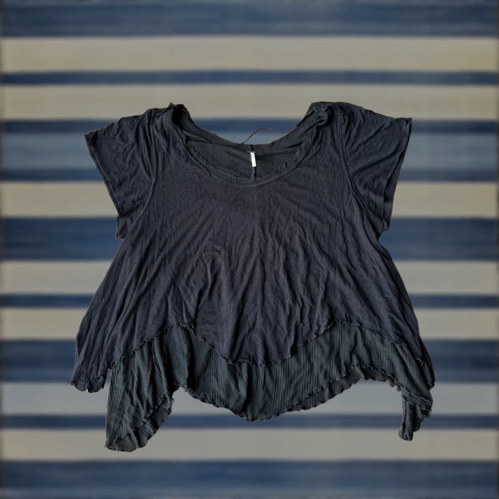 Free People VINTAGE? No — Free People Cookie Layered Look T Shirt Women’s Small Black Top Tee Short Sleeve Size S / US 4 / IT 40 - 1 Thumbnail