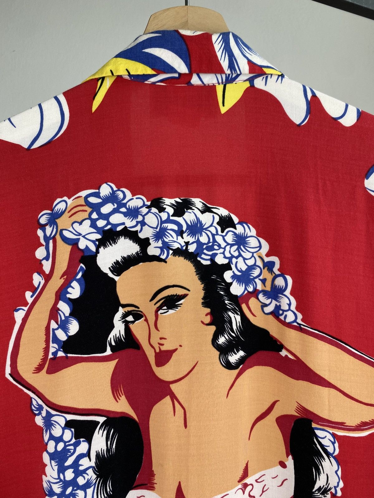 Vintage Vintage Aloha Shirt Hula Girl Made in Hawaii Rayon Size S Size US S / EU 44-46 / 1 - 5 Thumbnail