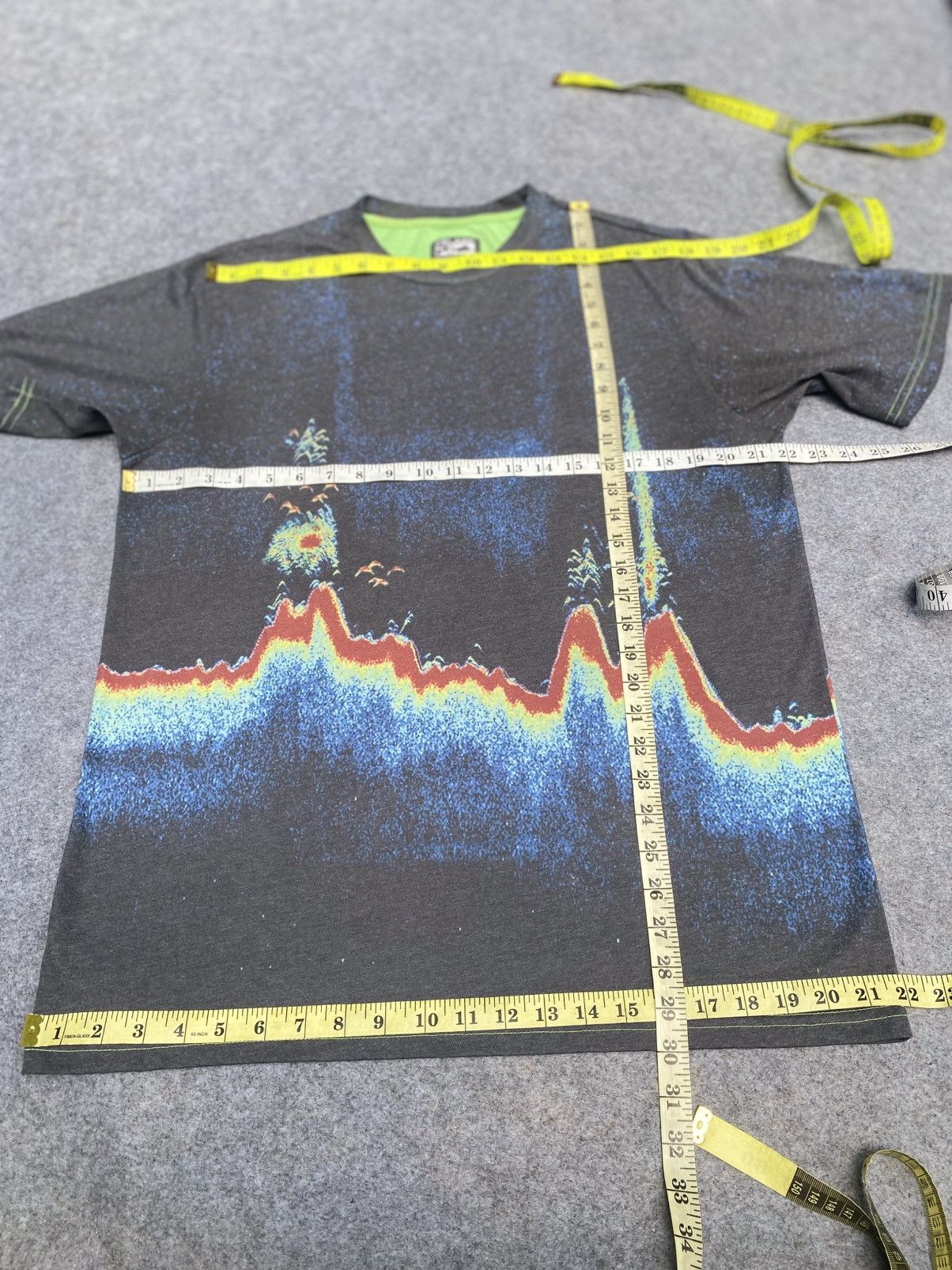 Vintage Pelagit sonar graph tee Size US XL / EU 56 / 4 - 14 Thumbnail