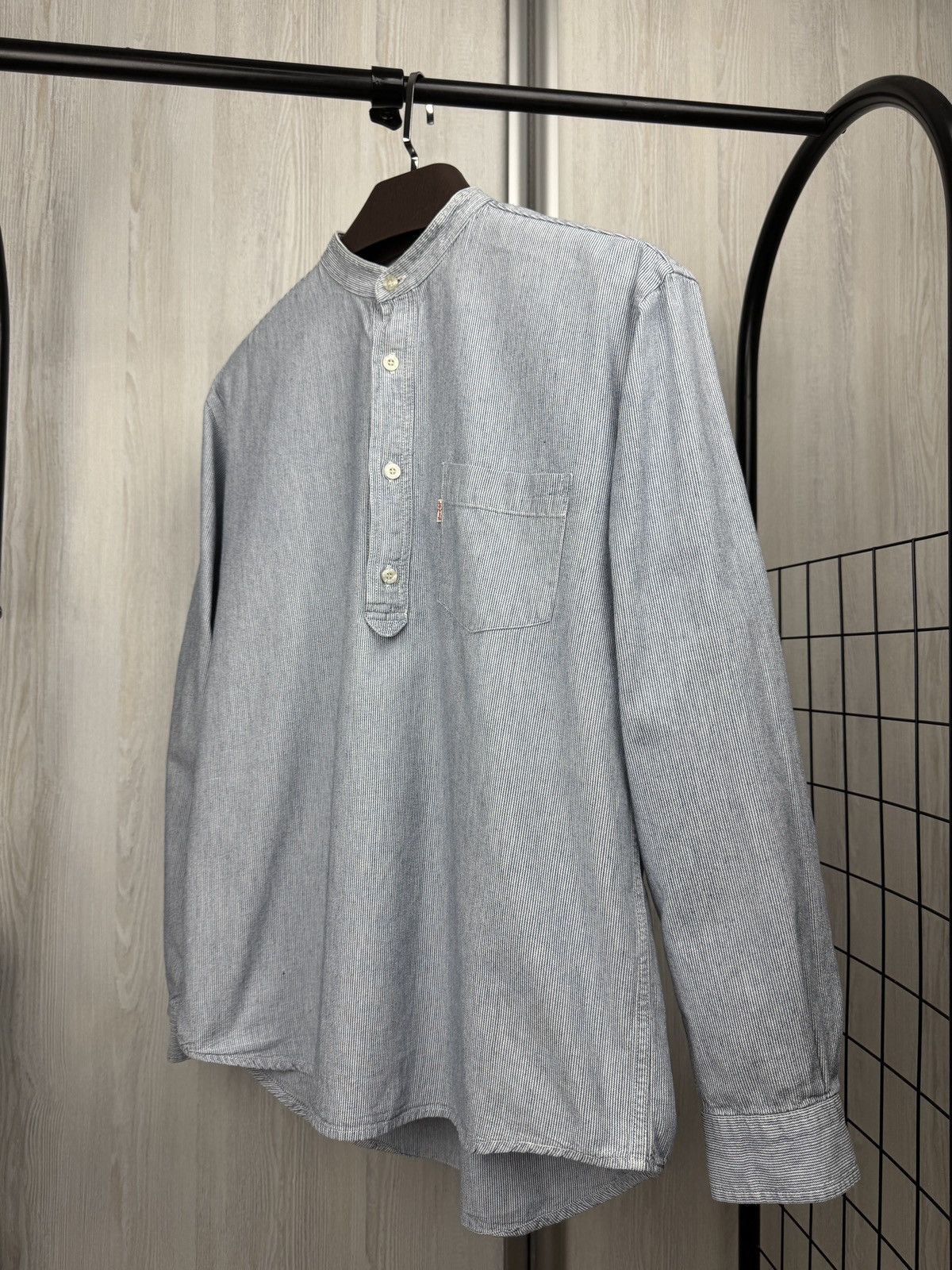 Levi's Levi’s vintage 90s collarless blue striped half button shirt Size US M / EU 48-50 / 2 - 6 Thumbnail
