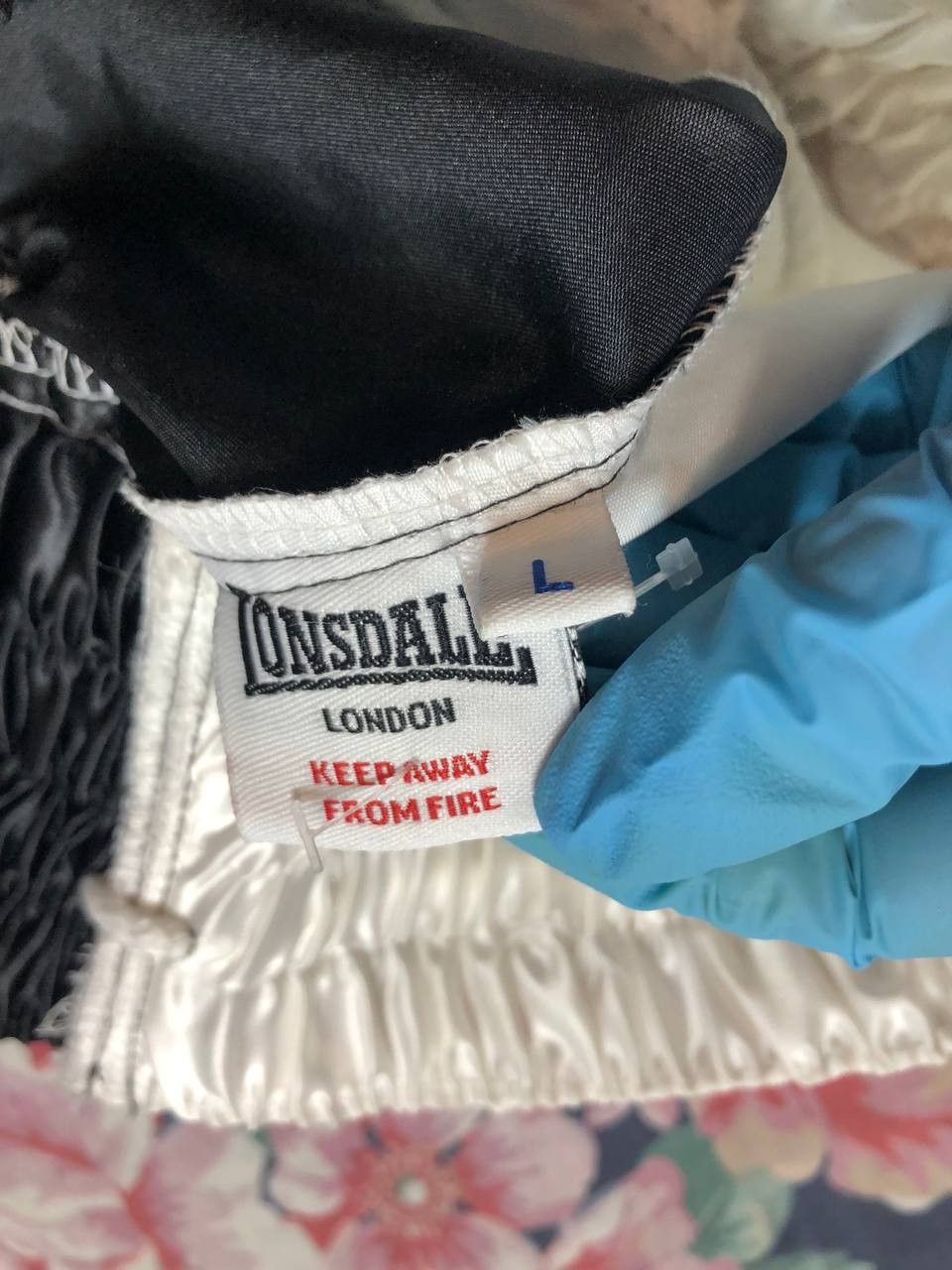 Lonsdale Vintage Lonsdale Big Y2K Logo boxing Shorts Size L Size US 34 / EU 50 - 2 Thumbnail