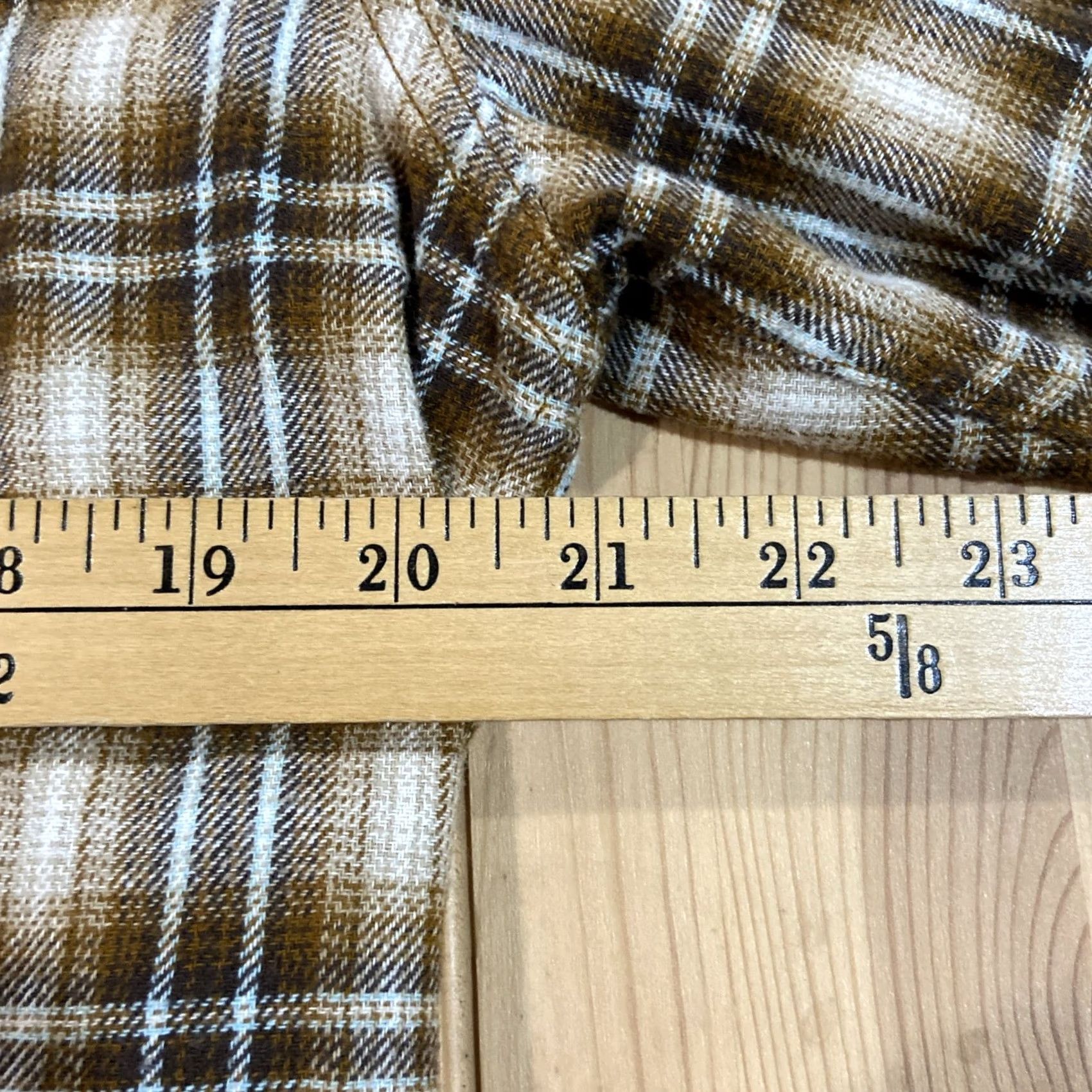 Quiksilver VINTAGE Quiksilver Shirt Plaid Flannel Button-Up Men’s Small Brown Cotton Modern Fit Size US S / EU 44-46 / 1 - 4 Thumbnail