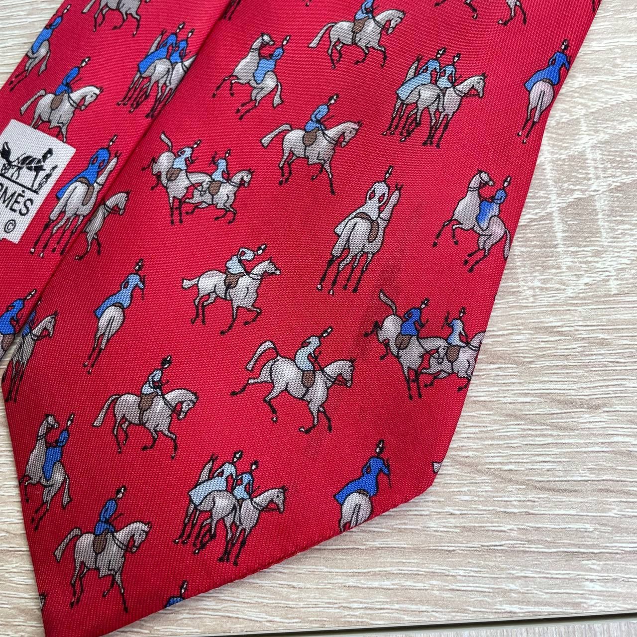 Hermes Hermes Paris Silk Tie 7599 SA Horses Red Size ONE SIZE - 5 Thumbnail