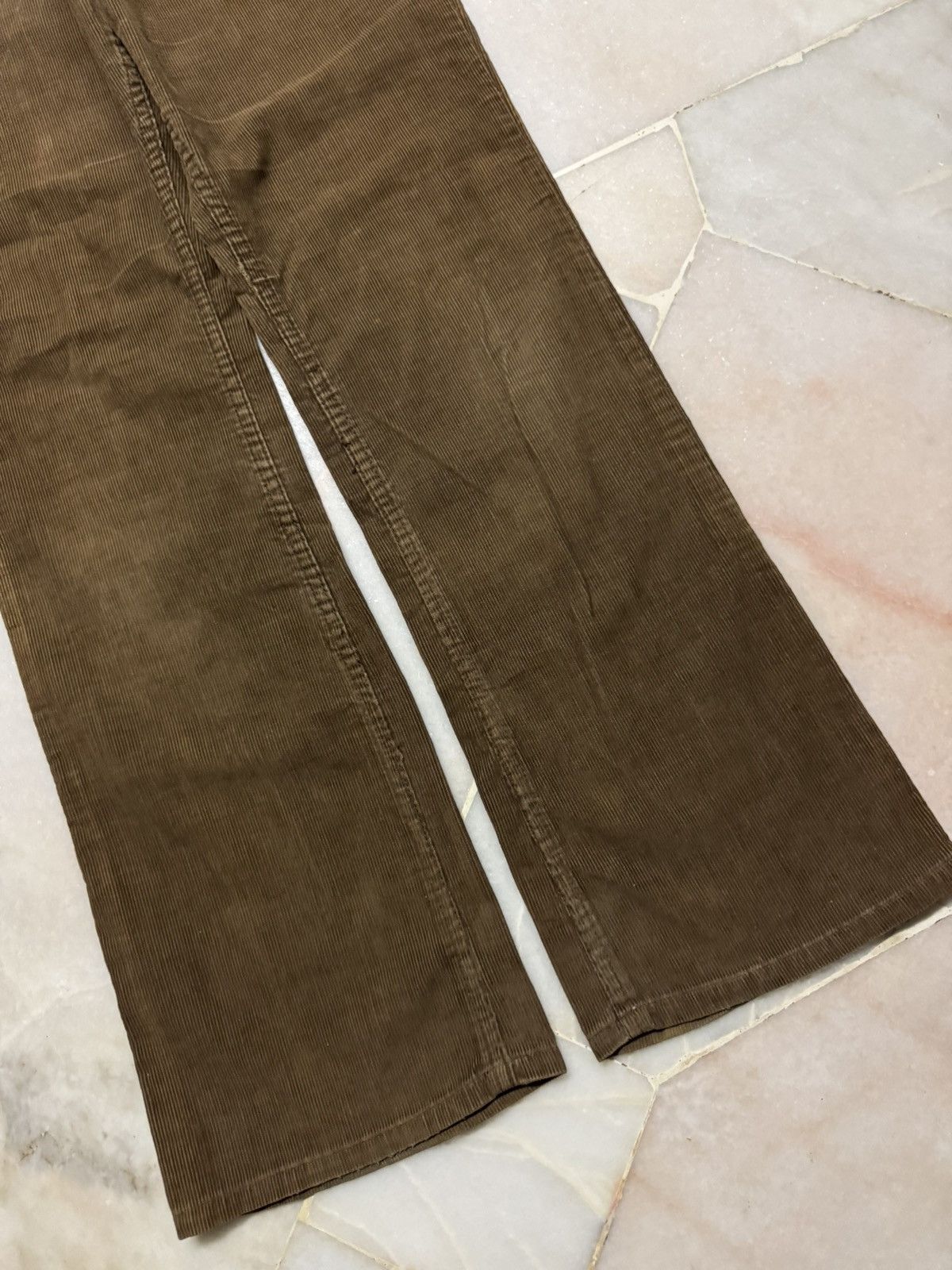 Levi's 💥FLARED💥70's LEVI'S WHITE TAG CODUROI BOOTCUT CLASSIC BROWN Size US 29 - 6 Thumbnail