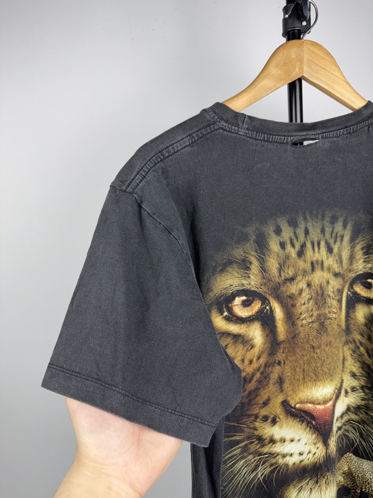 Vintage 00s Y2K Leopard Graphic T Shirt Double Sided Animal Tee Size US L / EU 52-54 / 3 - 14 Thumbnail