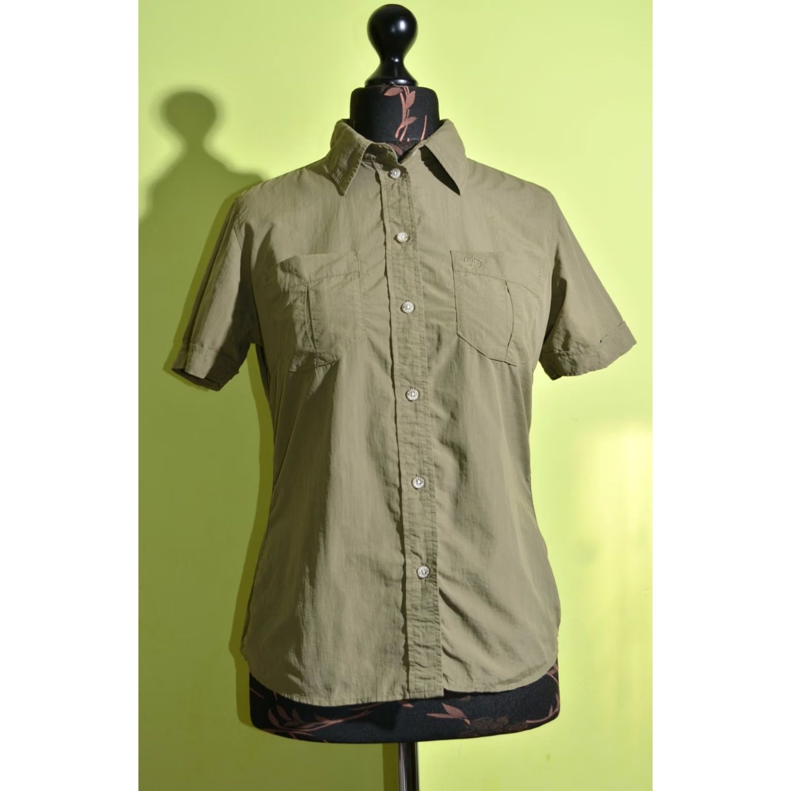 Vintage Fjällräven Womens Shirt Short Sleeve Size S khaki Button-Up Casual Outdoor sag Size S / US 4 / IT 40 - 2 Thumbnail