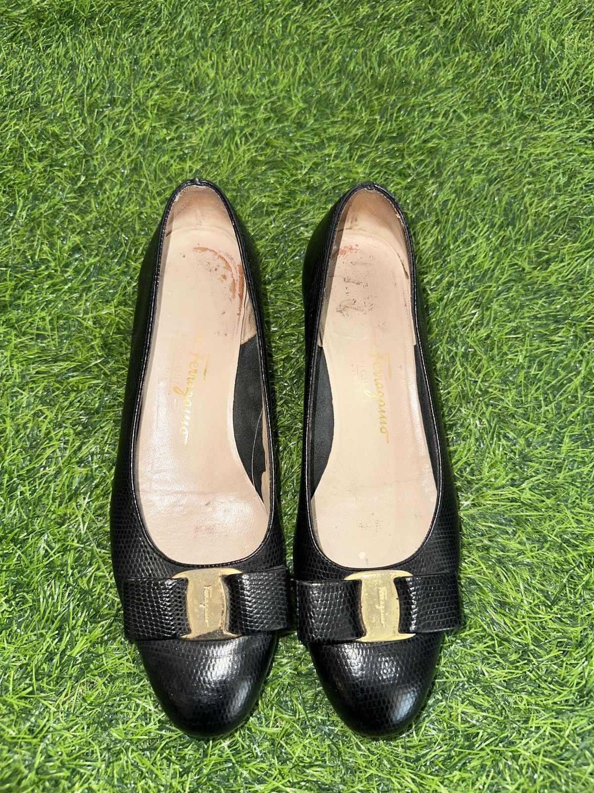 Salvatore Ferragamo Salvatore Ferragamo Vara Black Lizard Embossed Leather Pumps Size US 6 / IT 36 - 3 Thumbnail