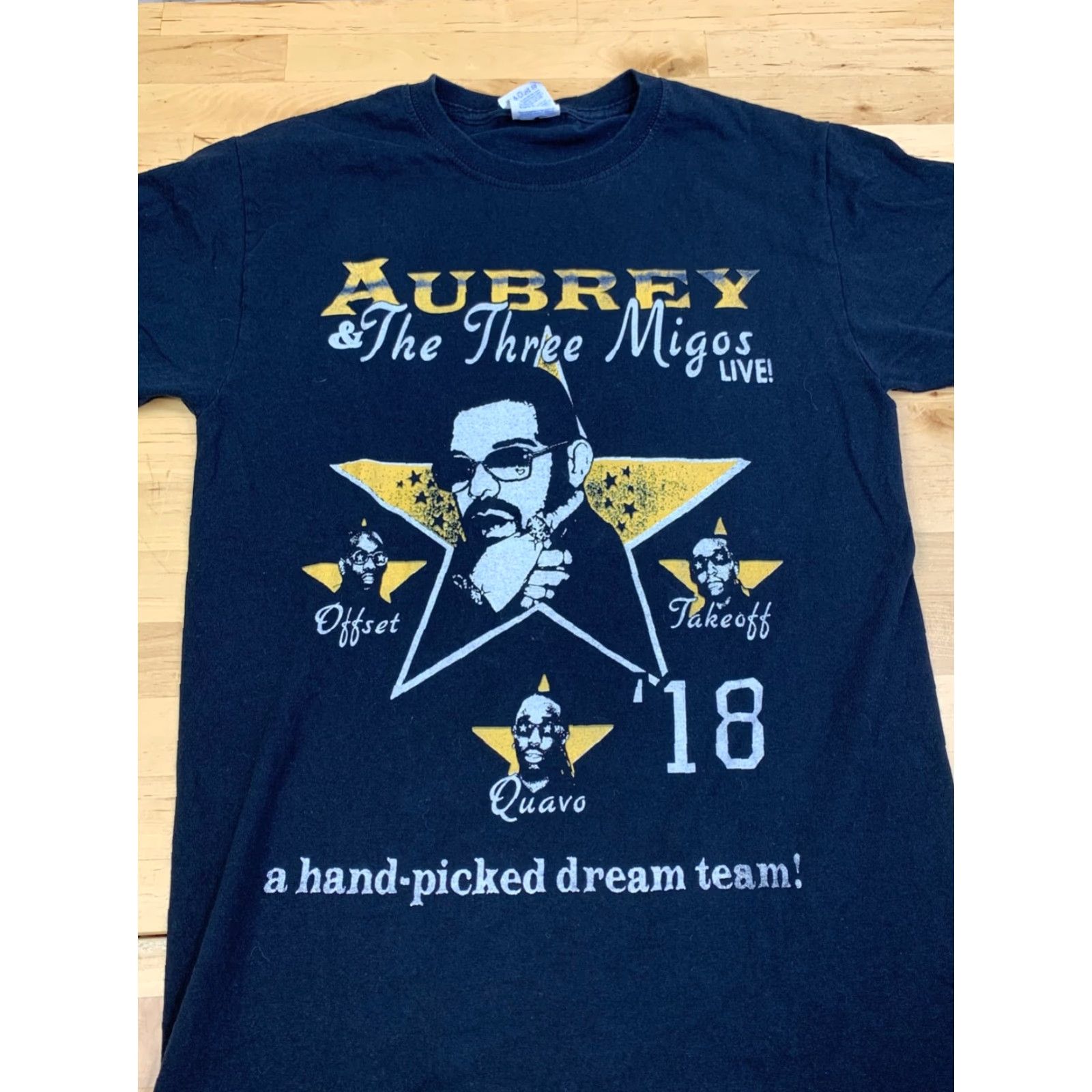 Jerzees 2018 Aubrey & The Three Migos Concert Shirt Mens S Black Merch Drake 12088 Shirt Mens S Black Concert Merch 2018 Aubrey & The Three Migos Size US S / EU 44-46 / 1 - 3 Thumbnail