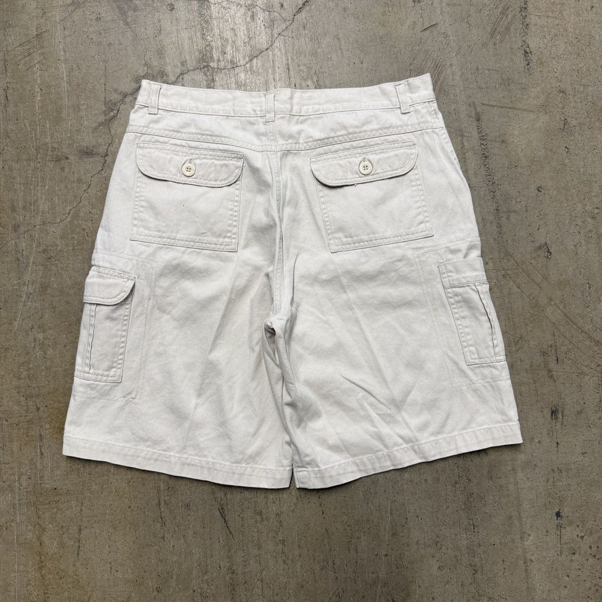 Bugle Boy Vintage Y2K Bugle Boy Cream Baggy Cargo Shorts Mens W36 Size US 36 / EU 52 - 2 Thumbnail