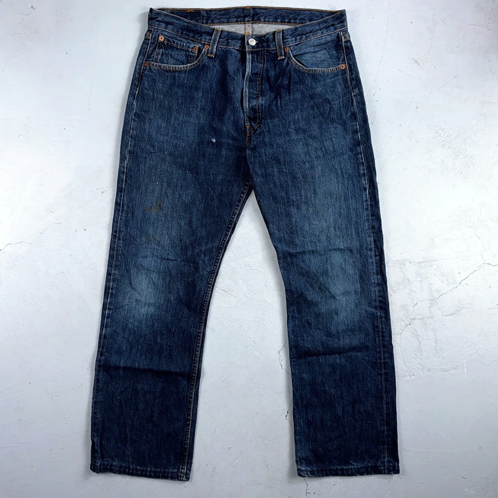 Levi's VINTAGE Levi's 501 Jeans Straight Blue 34x32 Regular Mens 90s Vintage Theme 5-Pocket Denim Cotton Blue Wash Simp Size US 34 / EU 50 - 2 Thumbnail